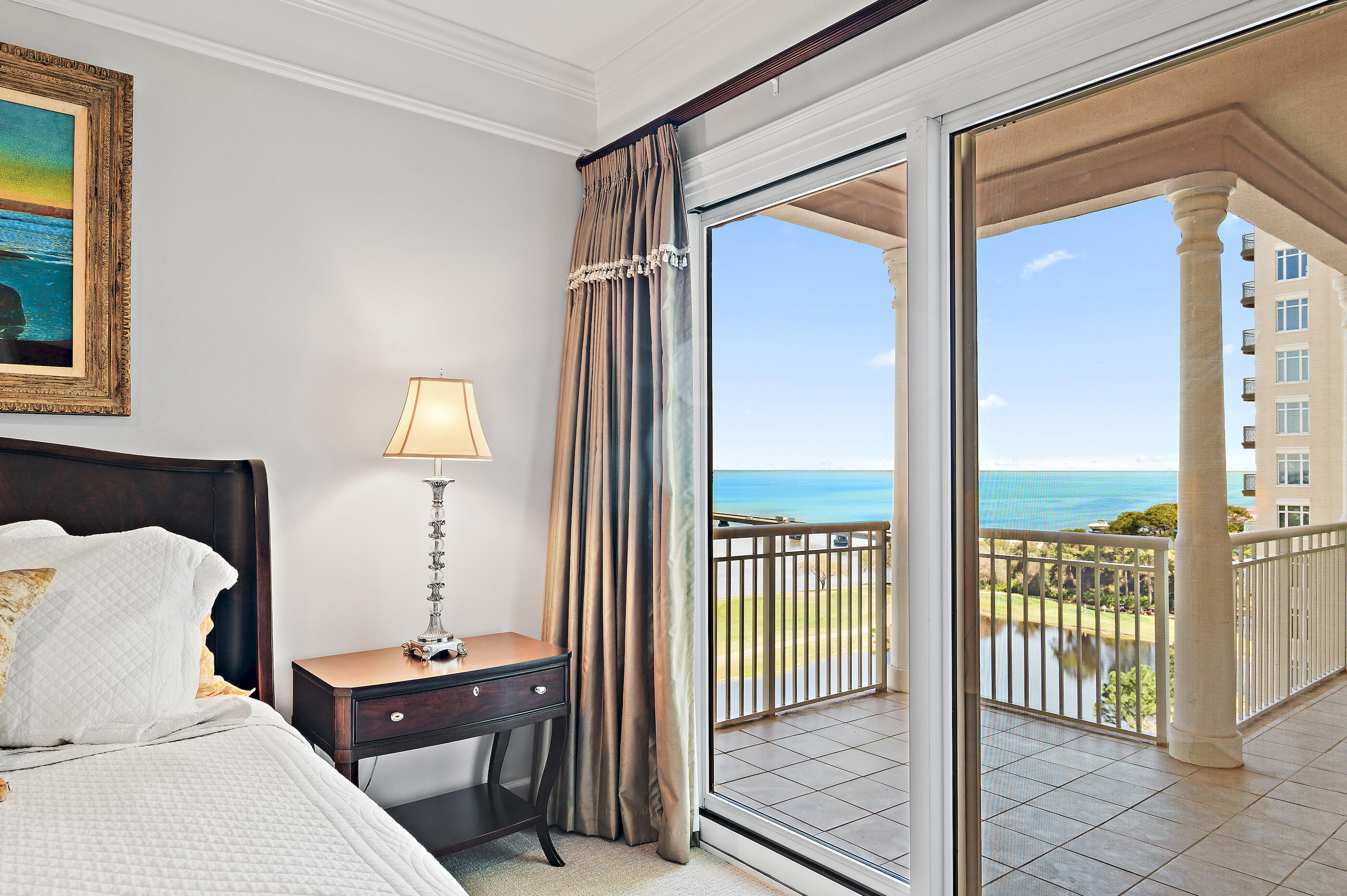 ONE WATER PLACE - Residential