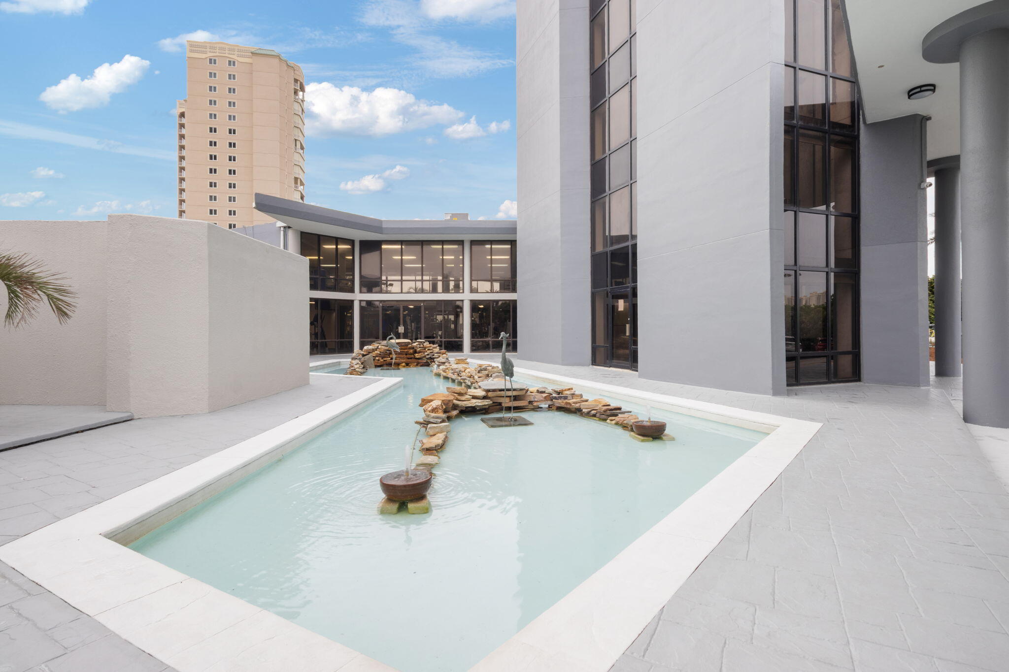 EDGEWATER BEACH - Residential