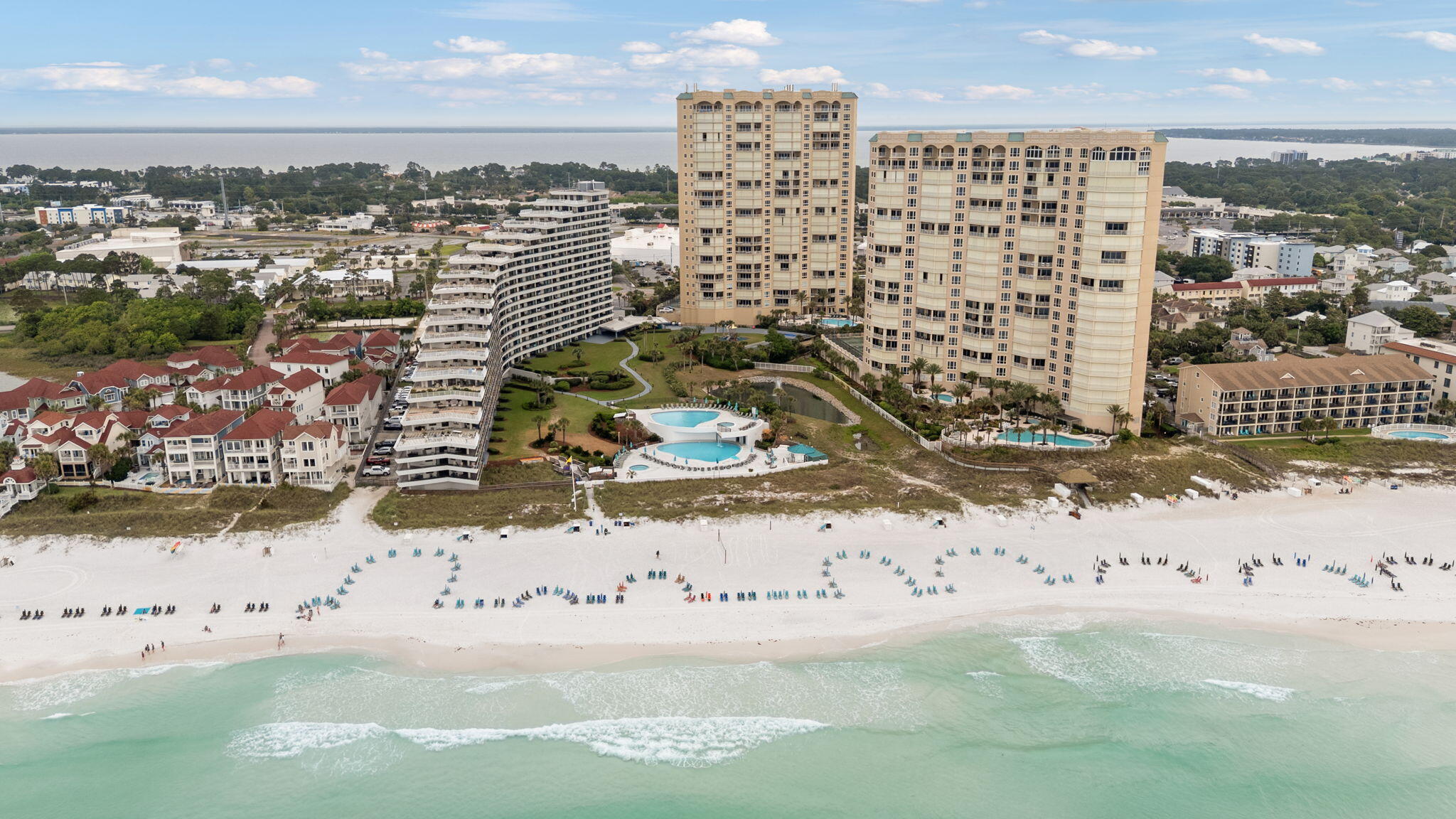 EDGEWATER BEACH - Residential