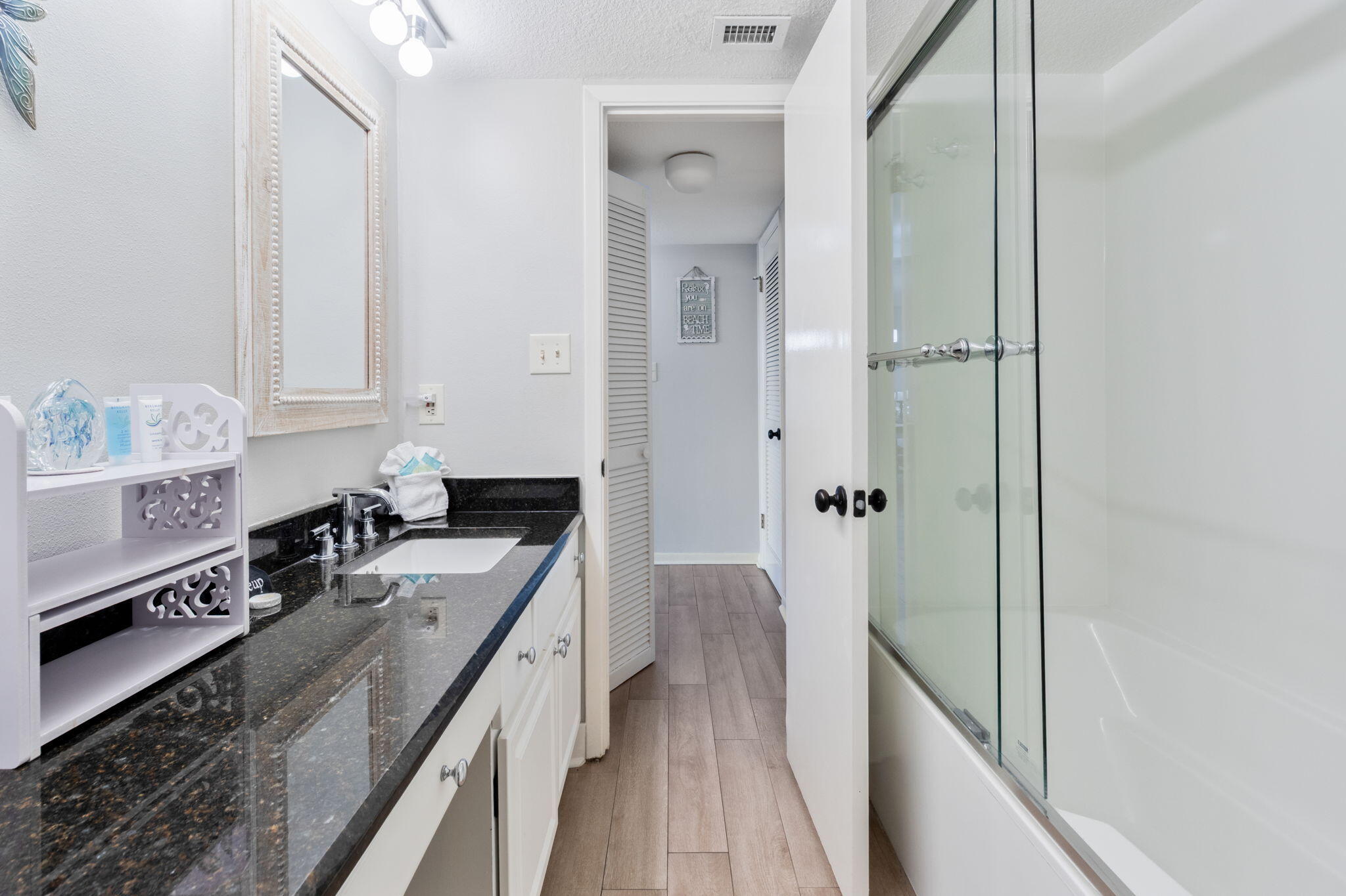 EDGEWATER BEACH - Residential