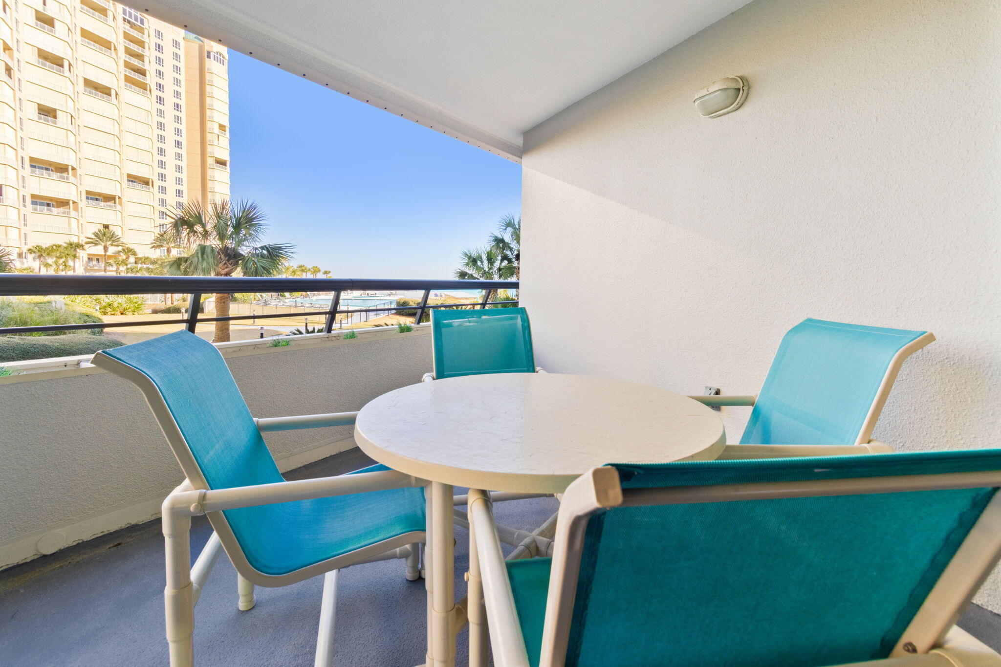 EDGEWATER BEACH - Residential