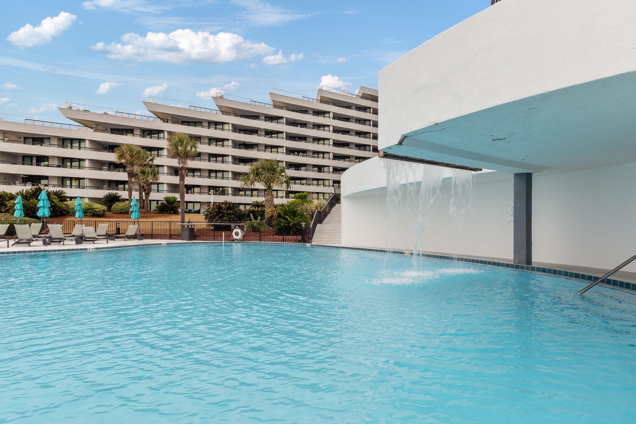 EDGEWATER BEACH - Residential