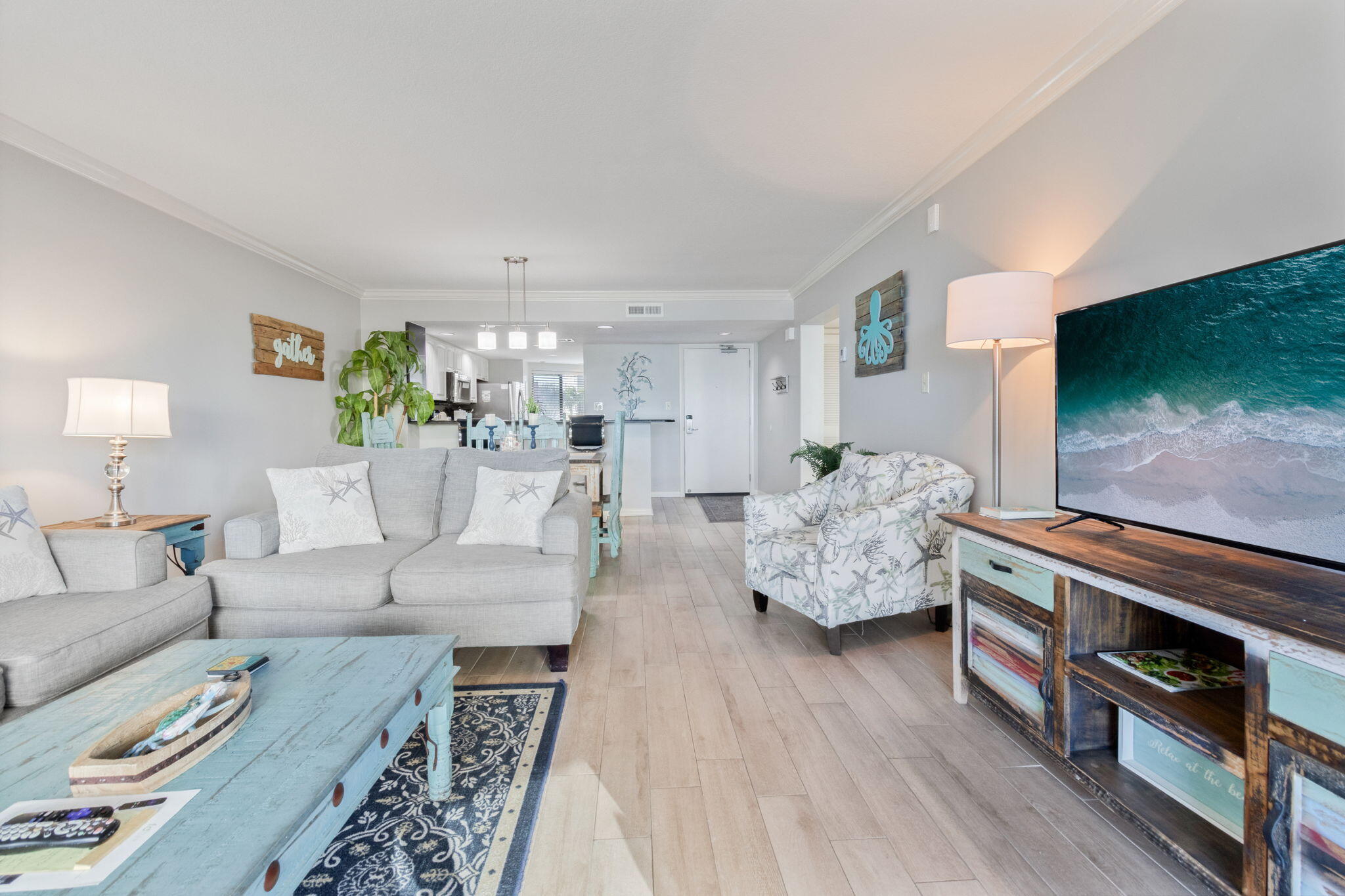 EDGEWATER BEACH - Residential