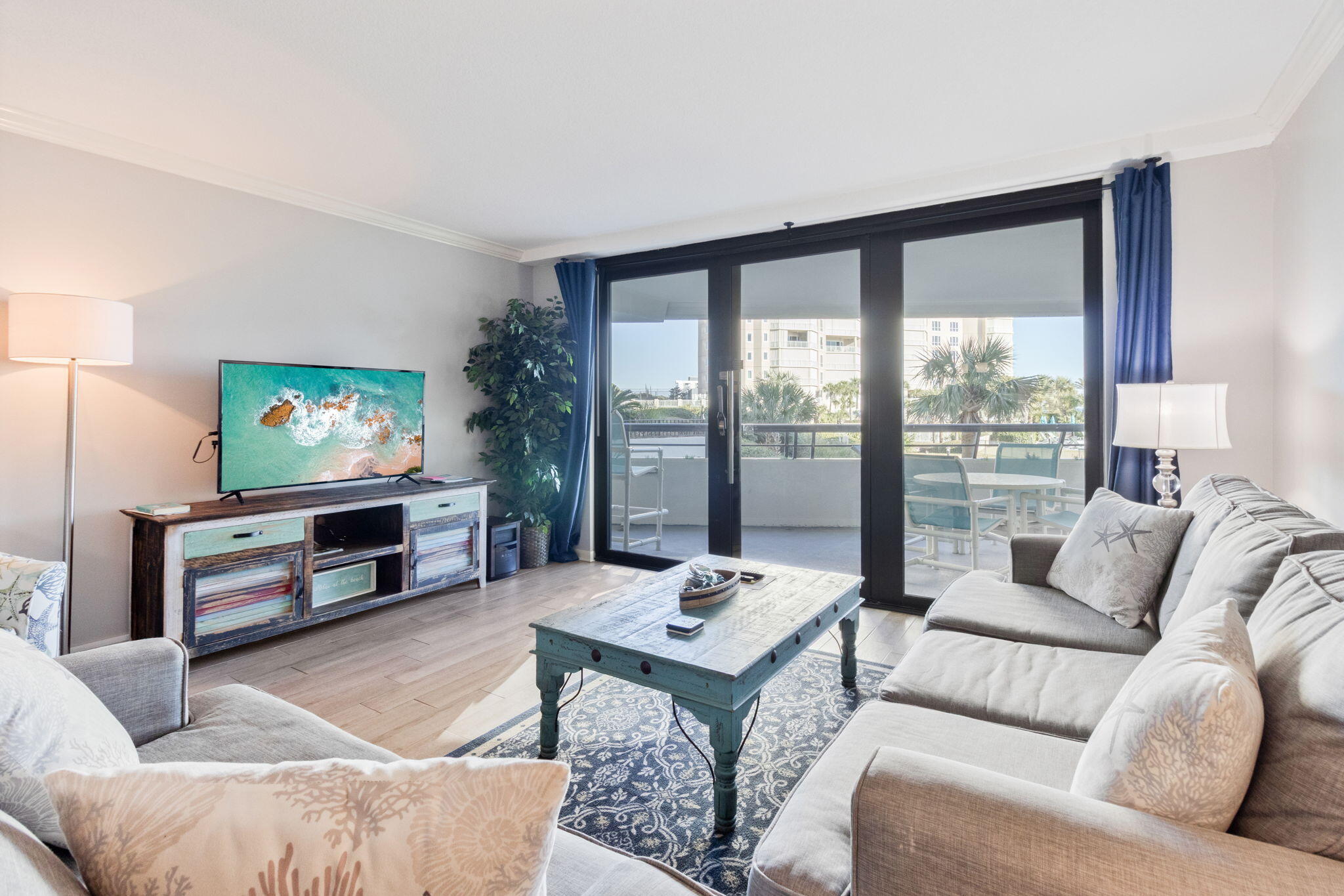 EDGEWATER BEACH - Residential