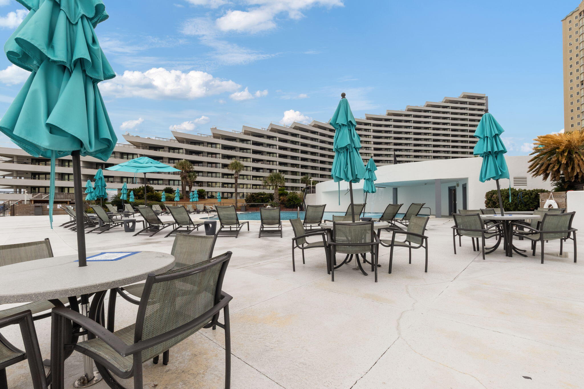 EDGEWATER BEACH - Residential