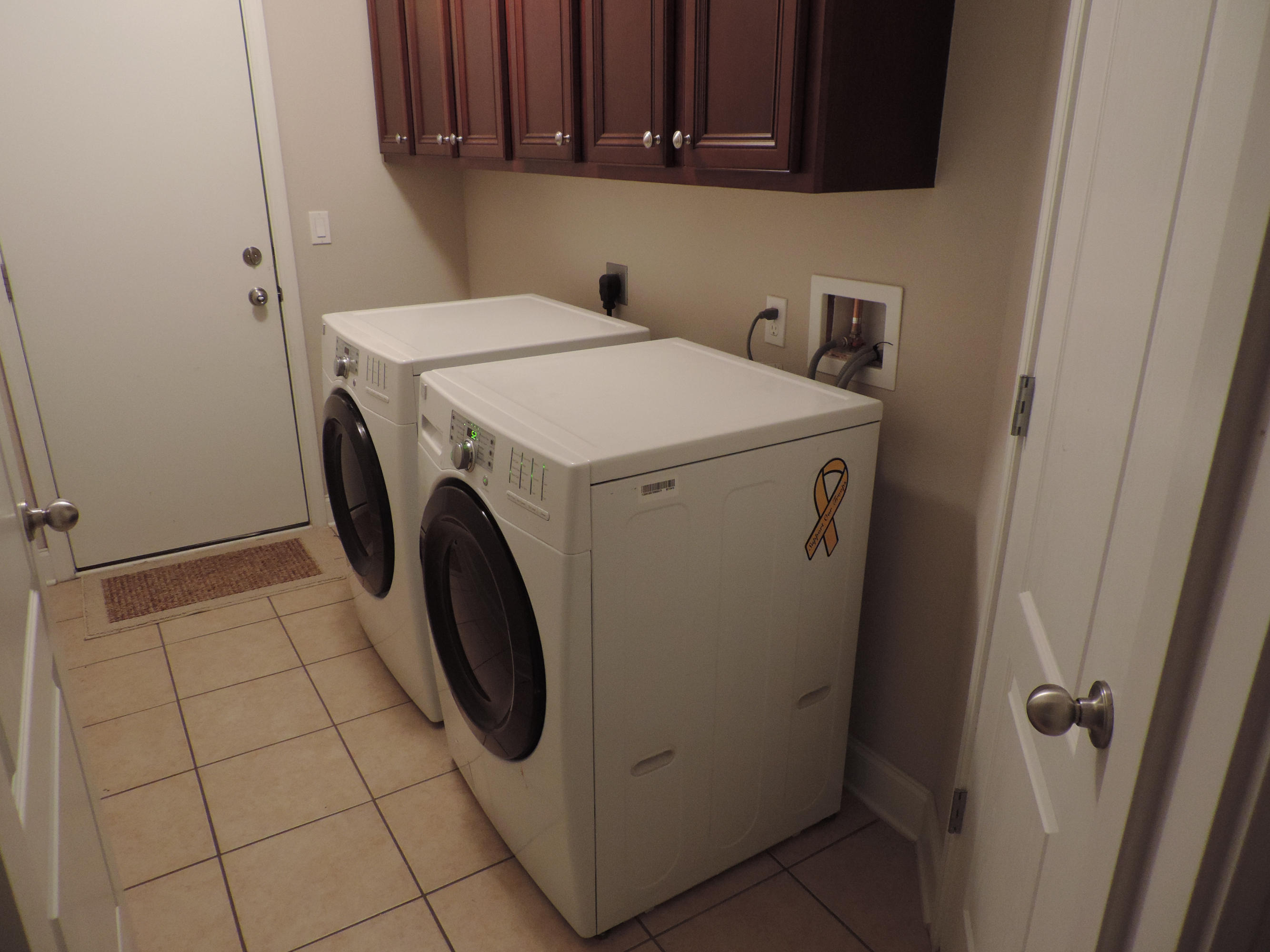 SILVER SPRINGS EST - Residential Lease