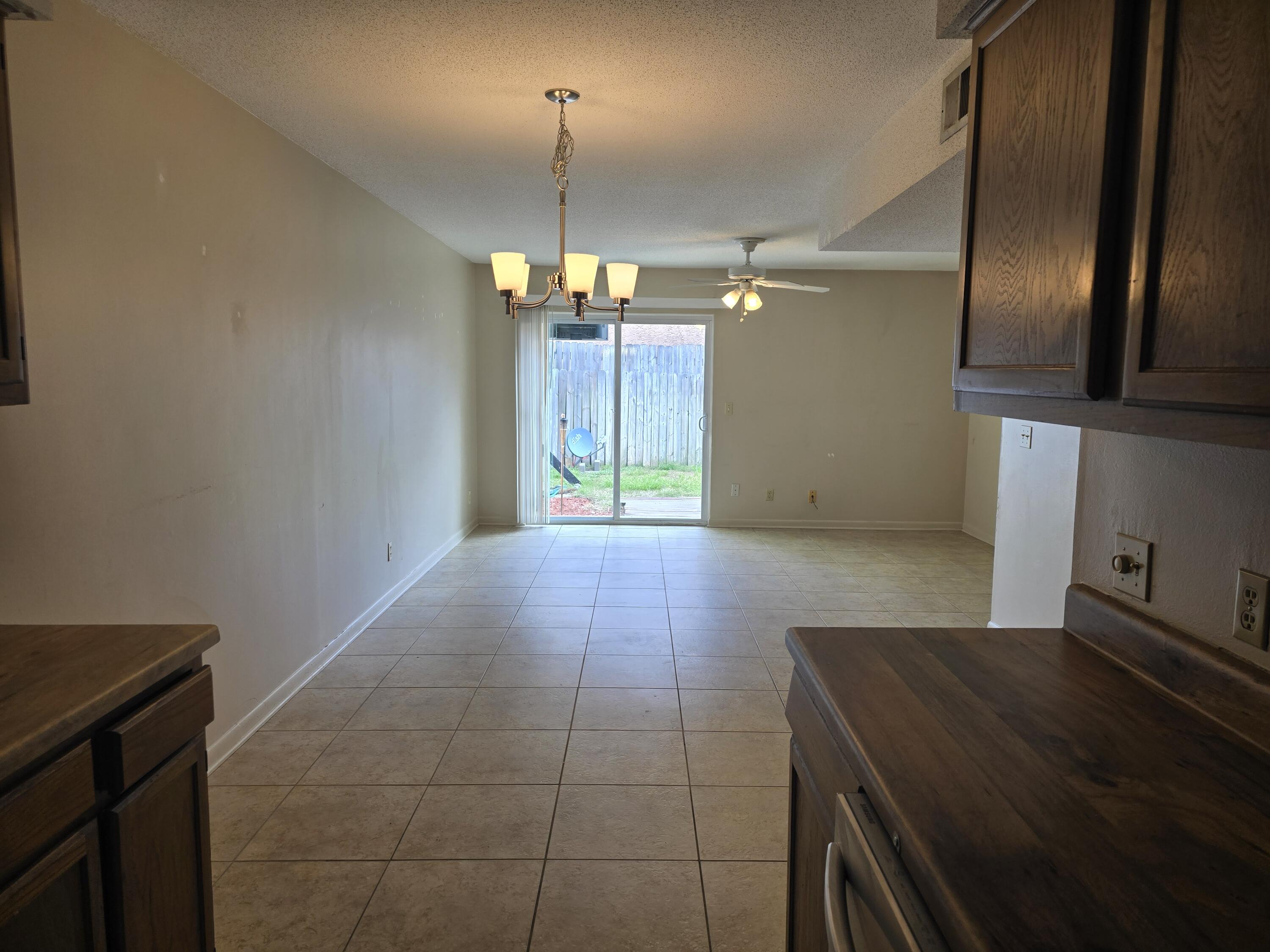 ANN CIRCLE - Residential Lease