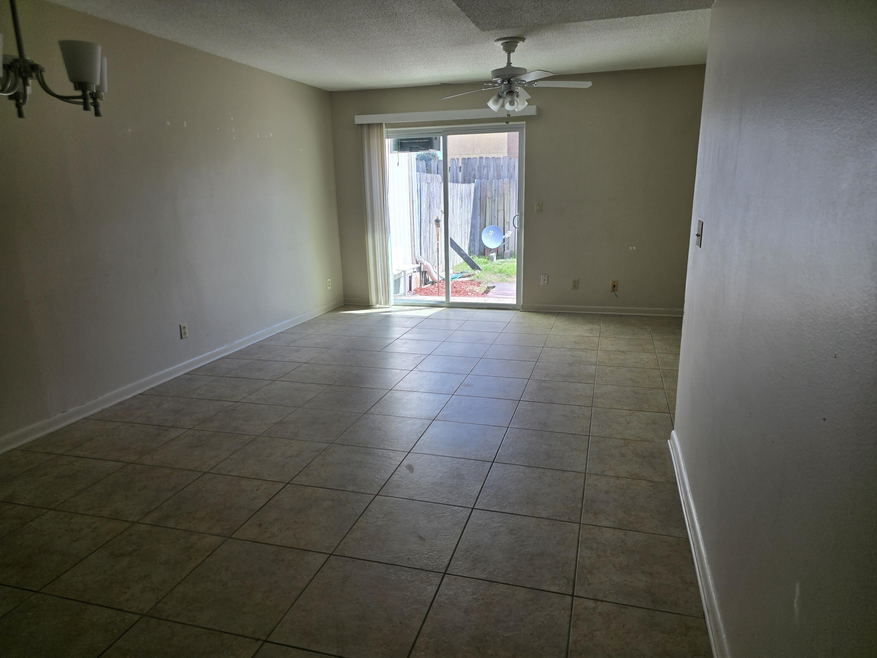 ANN CIRCLE - Residential Lease