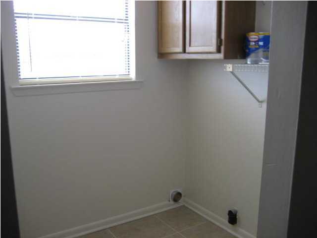 ANN CIRCLE - Residential Lease