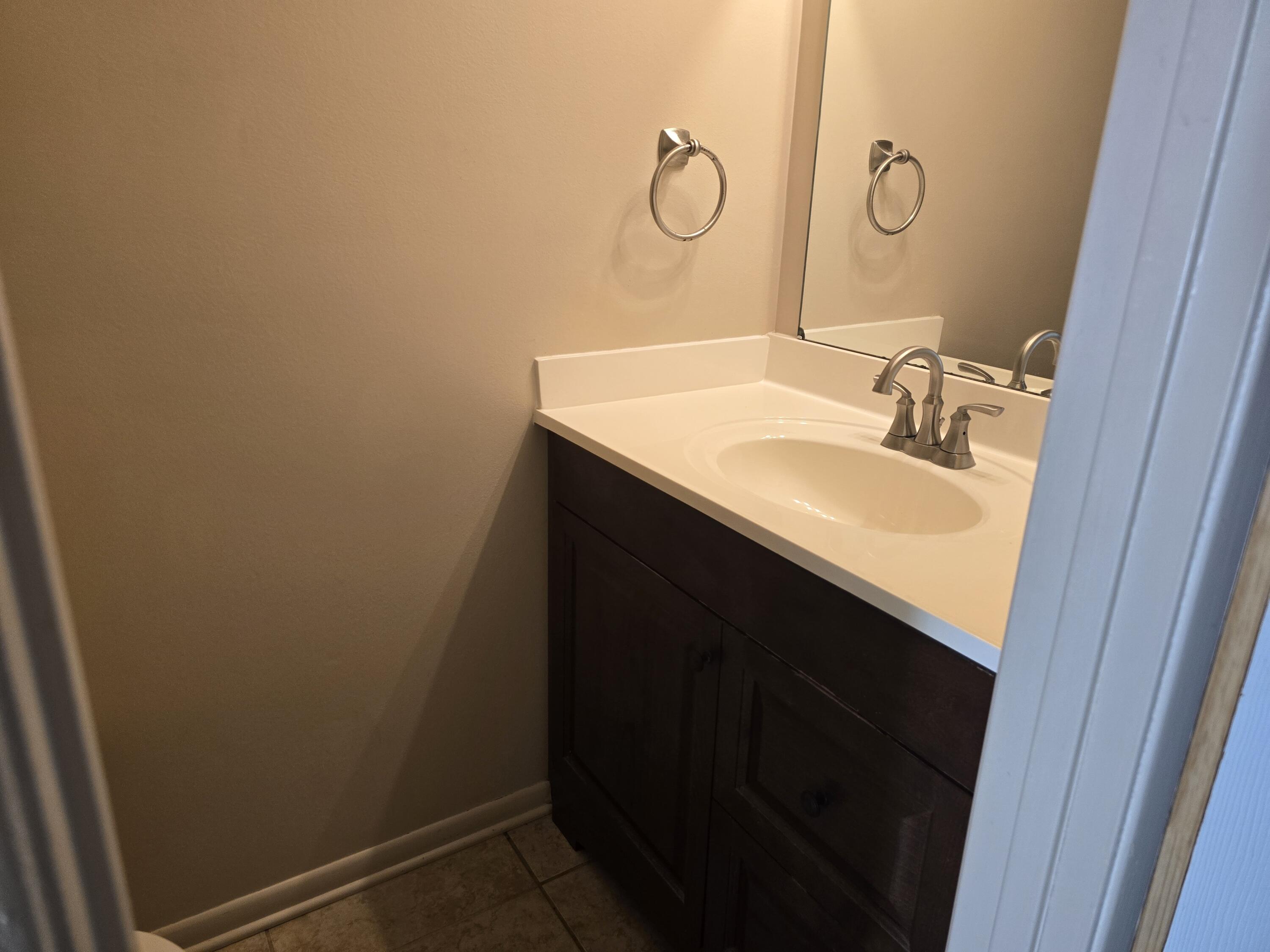 ANN CIRCLE - Residential Lease