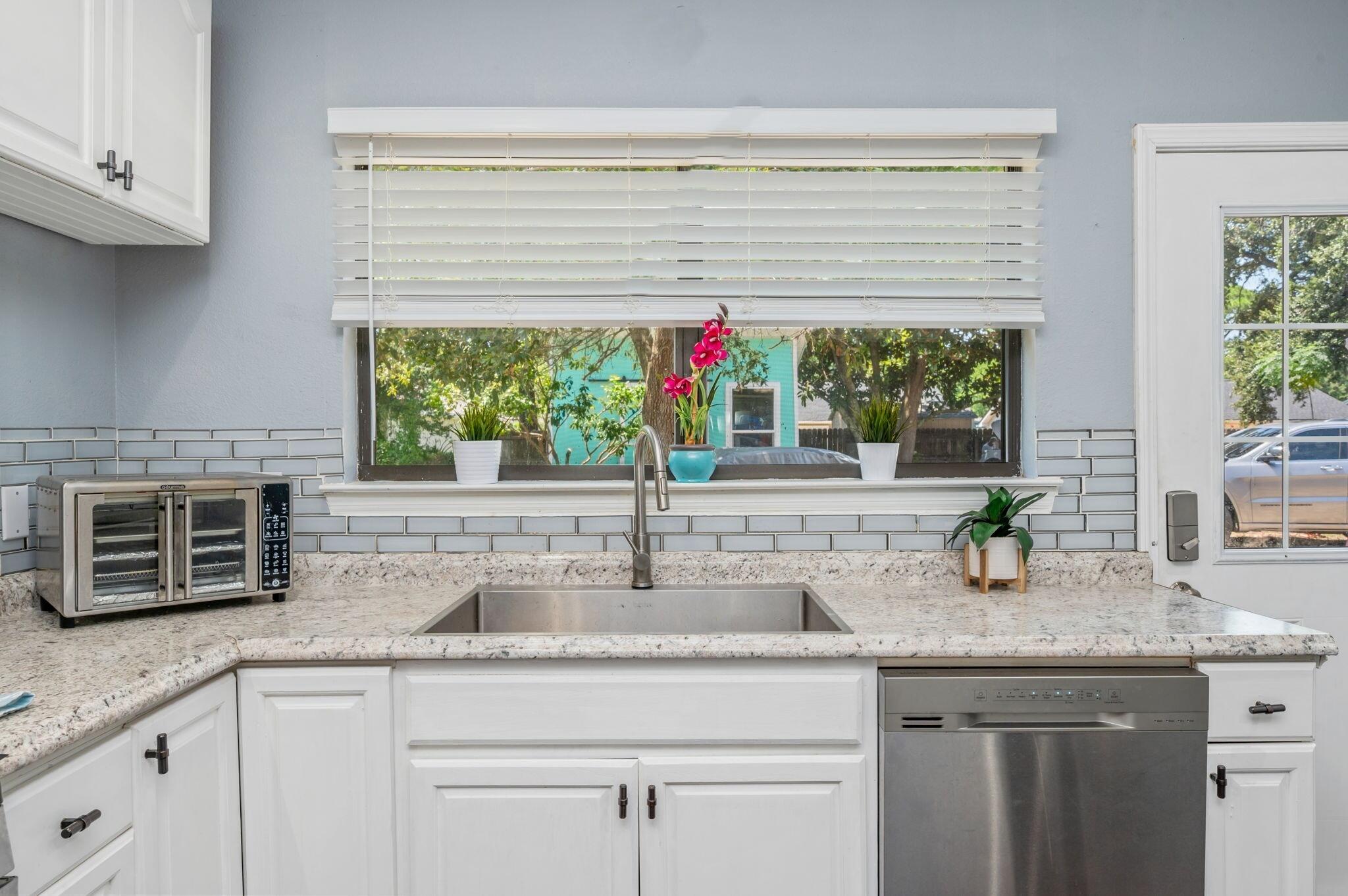 VIKING MANOR PH 1 - Residential