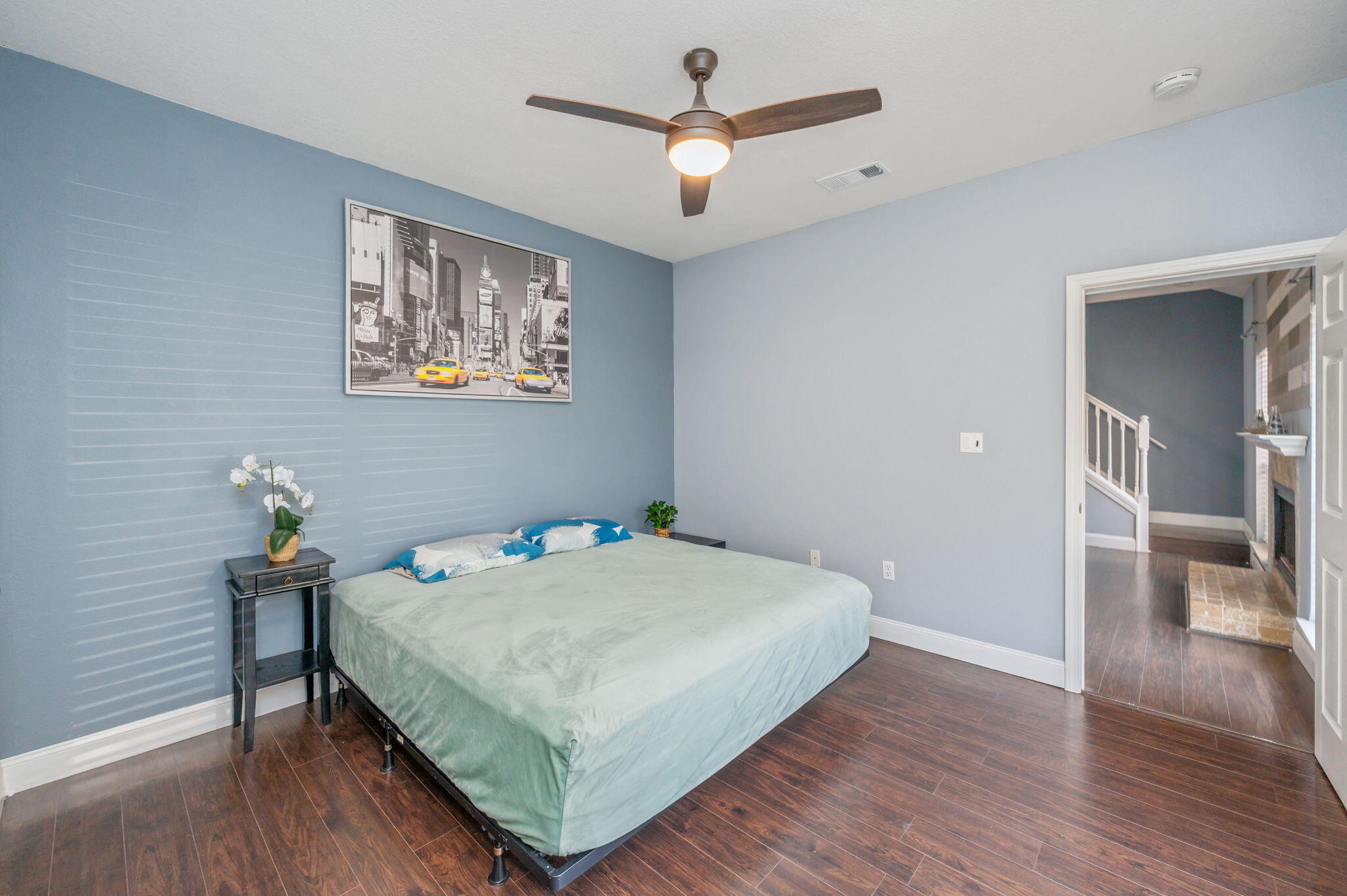 VIKING MANOR PH 1 - Residential