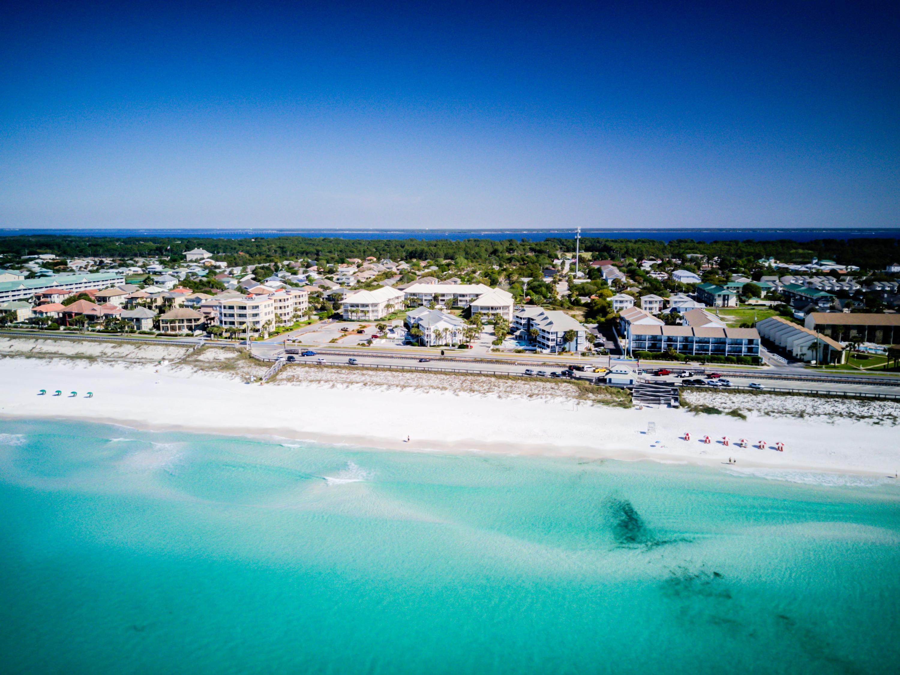 SUMMER BREEZE CONDO - Residential