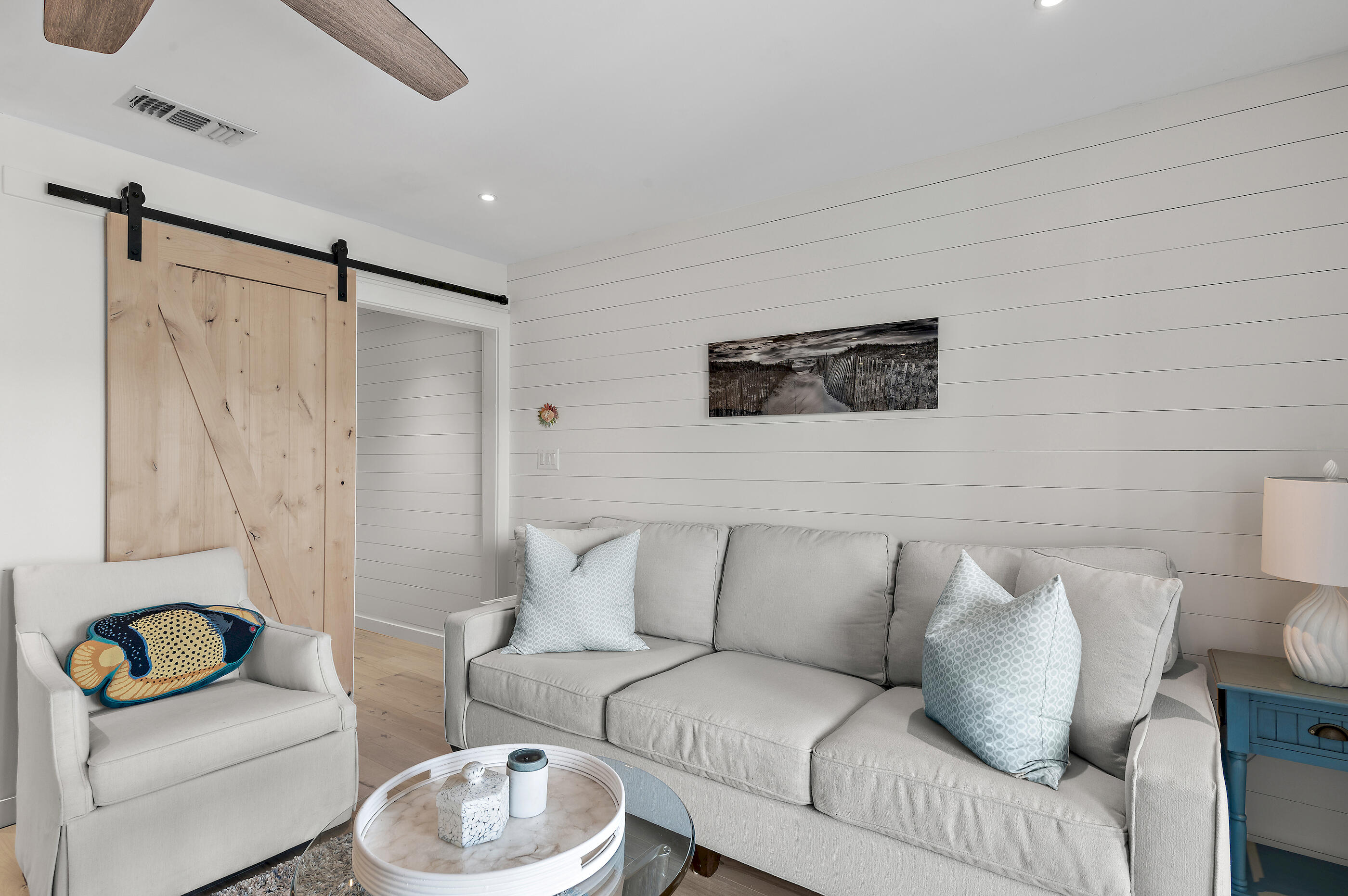 SUMMER BREEZE CONDO - Residential