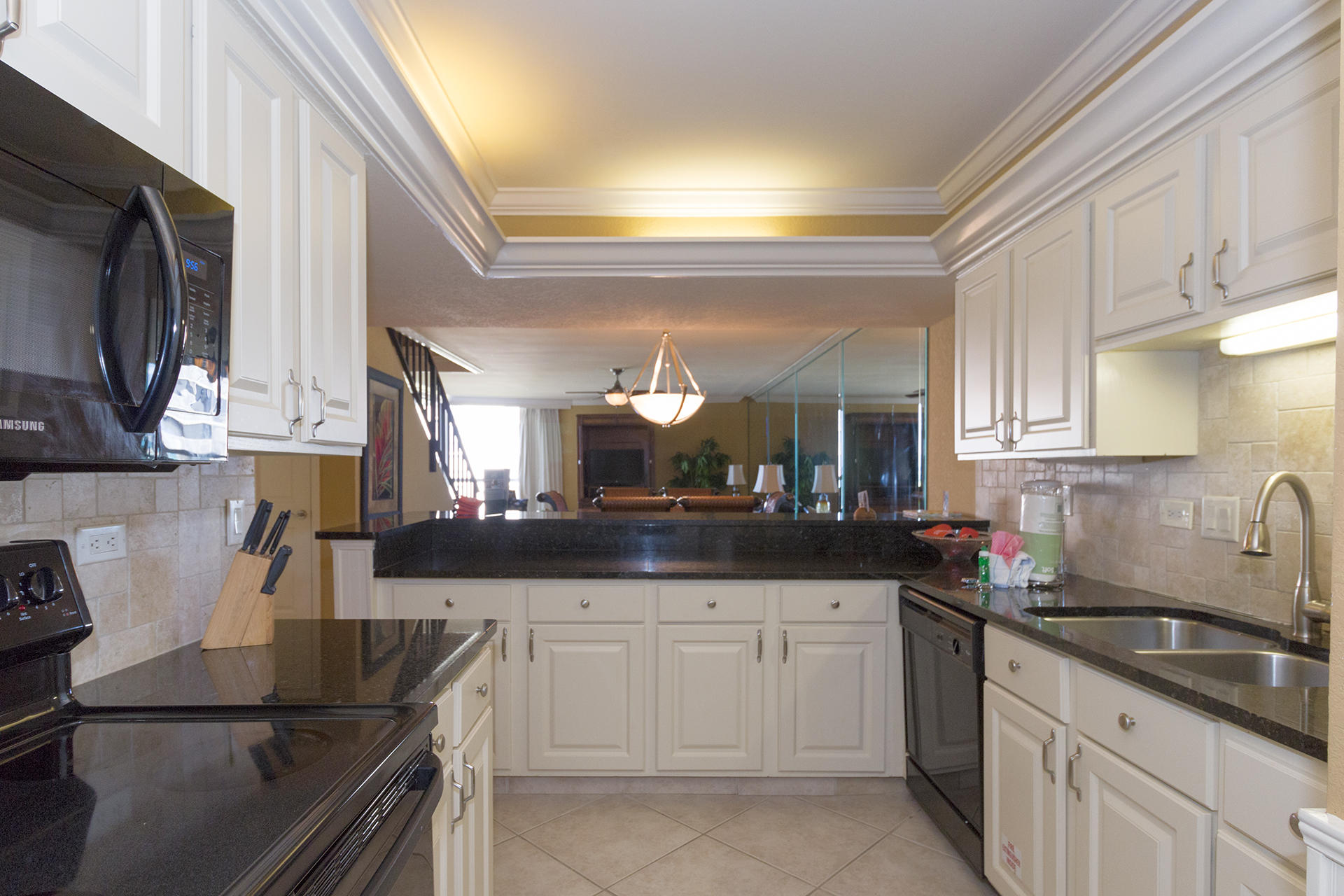 MAINSAIL CONDO PH 1 - Residential