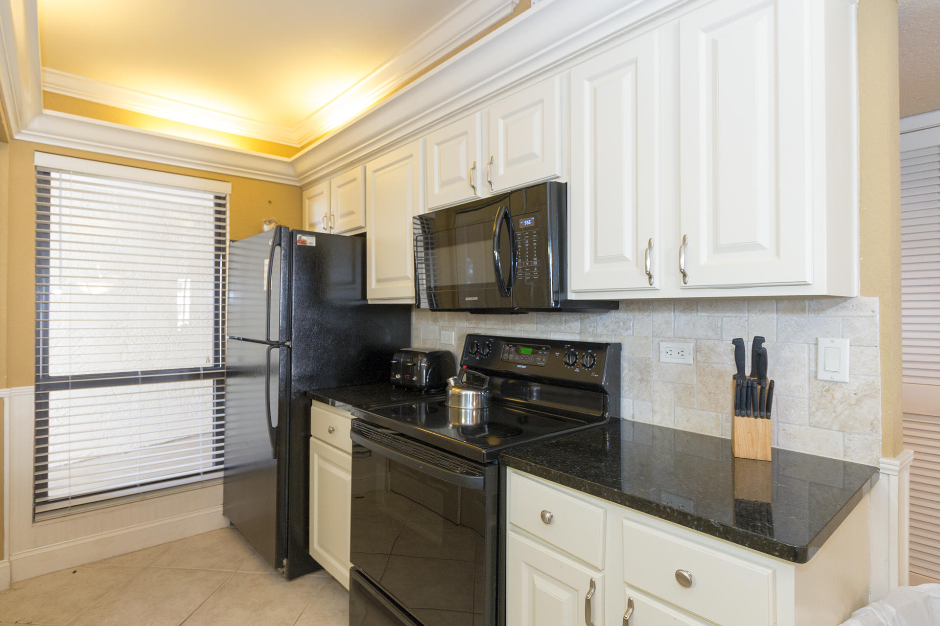 MAINSAIL CONDO PH 1 - Residential