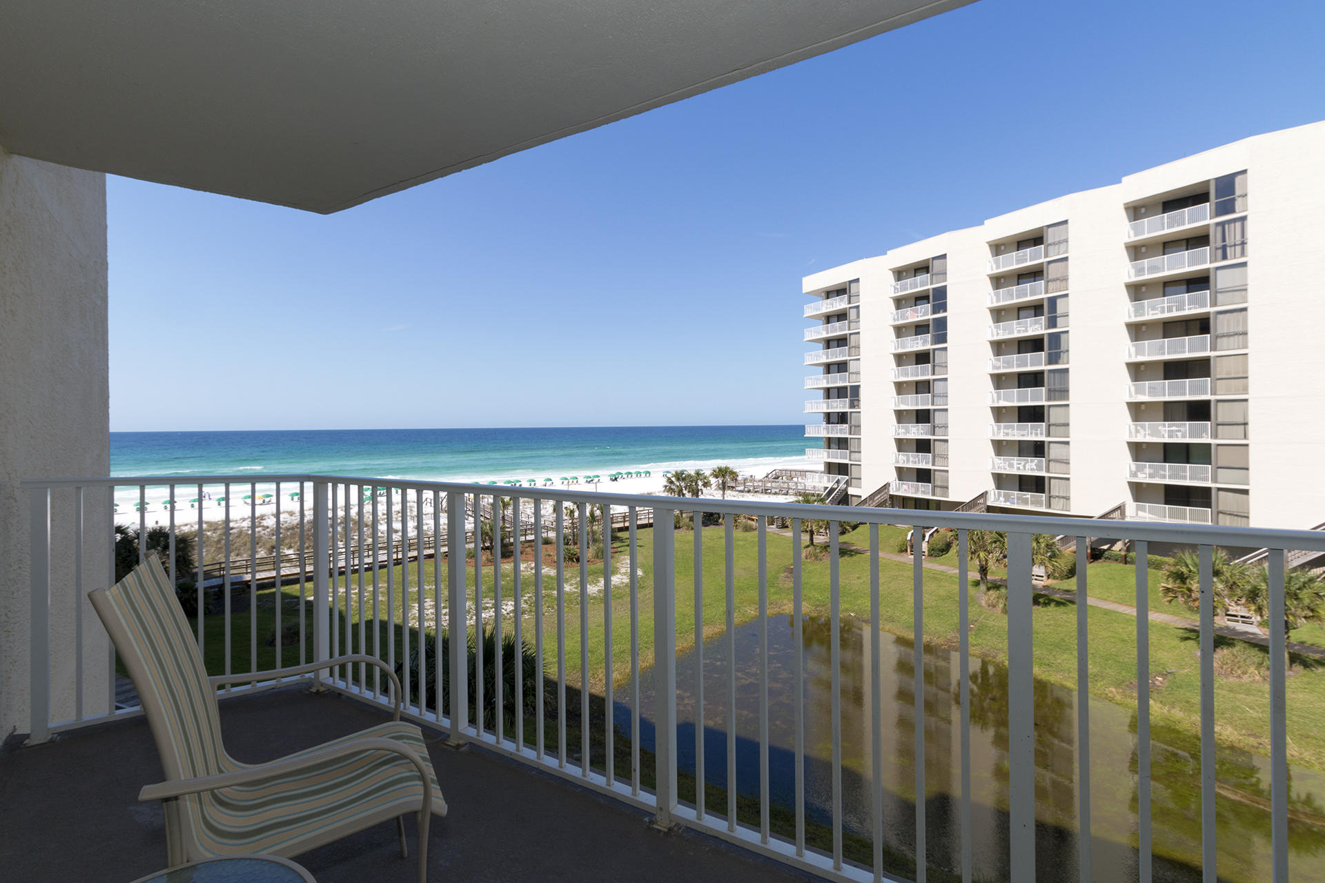 MAINSAIL CONDO PH 1 - Residential