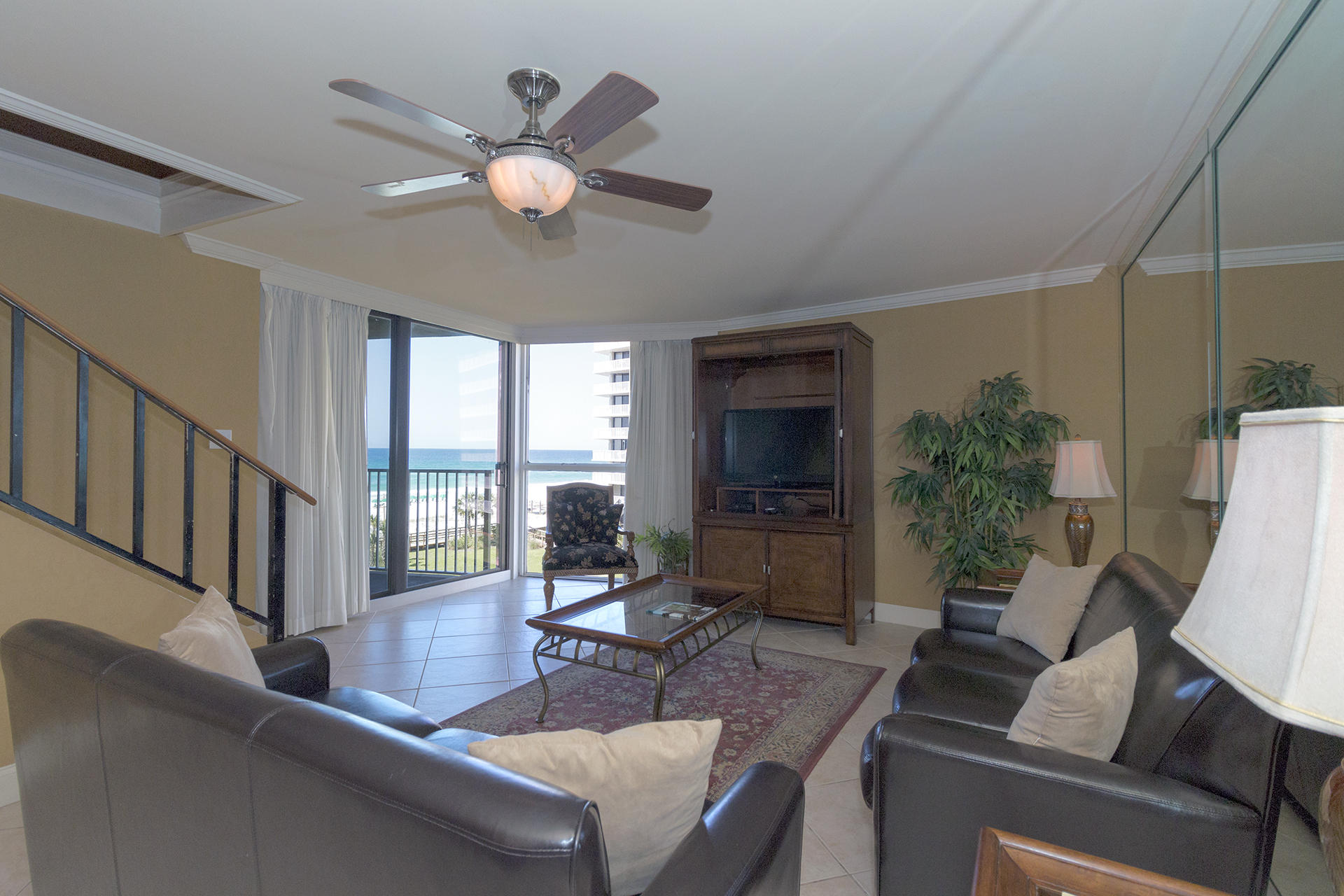 MAINSAIL CONDO PH 1 - Residential