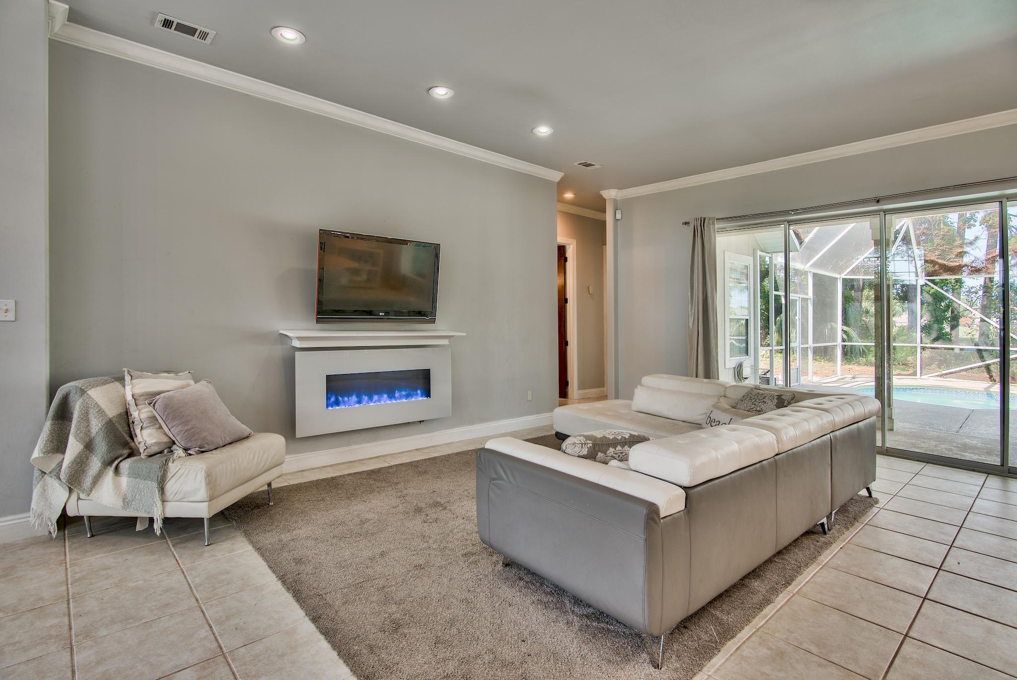 EMERALD BAY PH 1-B - Residential