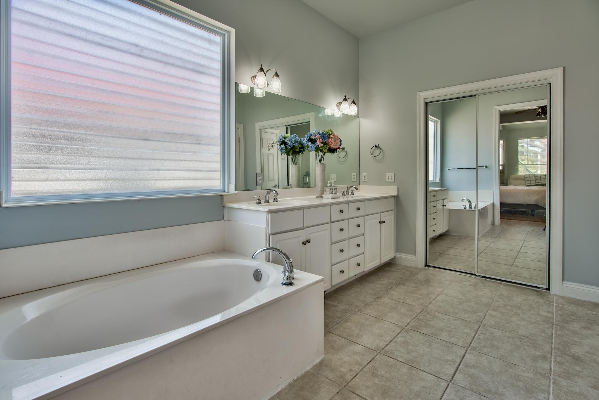 EMERALD BAY PH 1-B - Residential