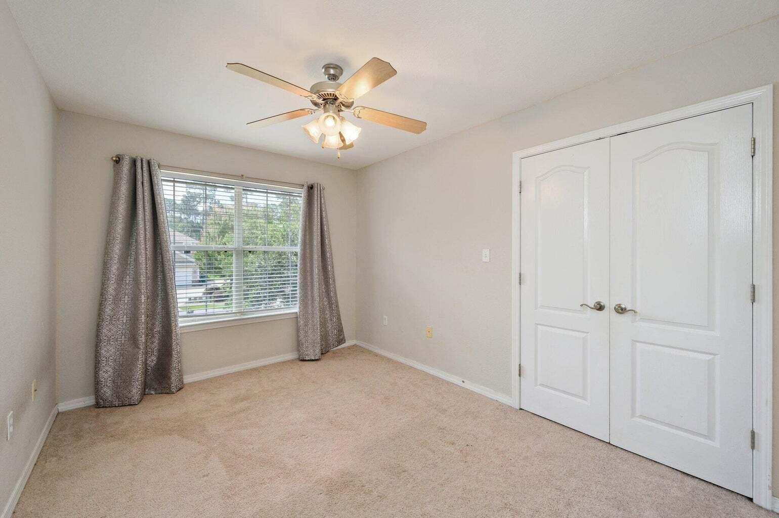 DRIFTWOOD ESTATES - Residential Lease