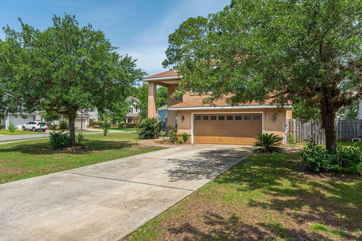 DRIFTWOOD ESTATES - Residential Lease