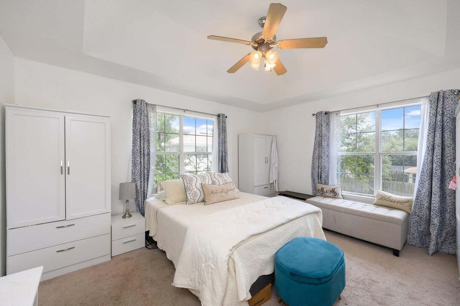 DRIFTWOOD ESTATES - Residential Lease