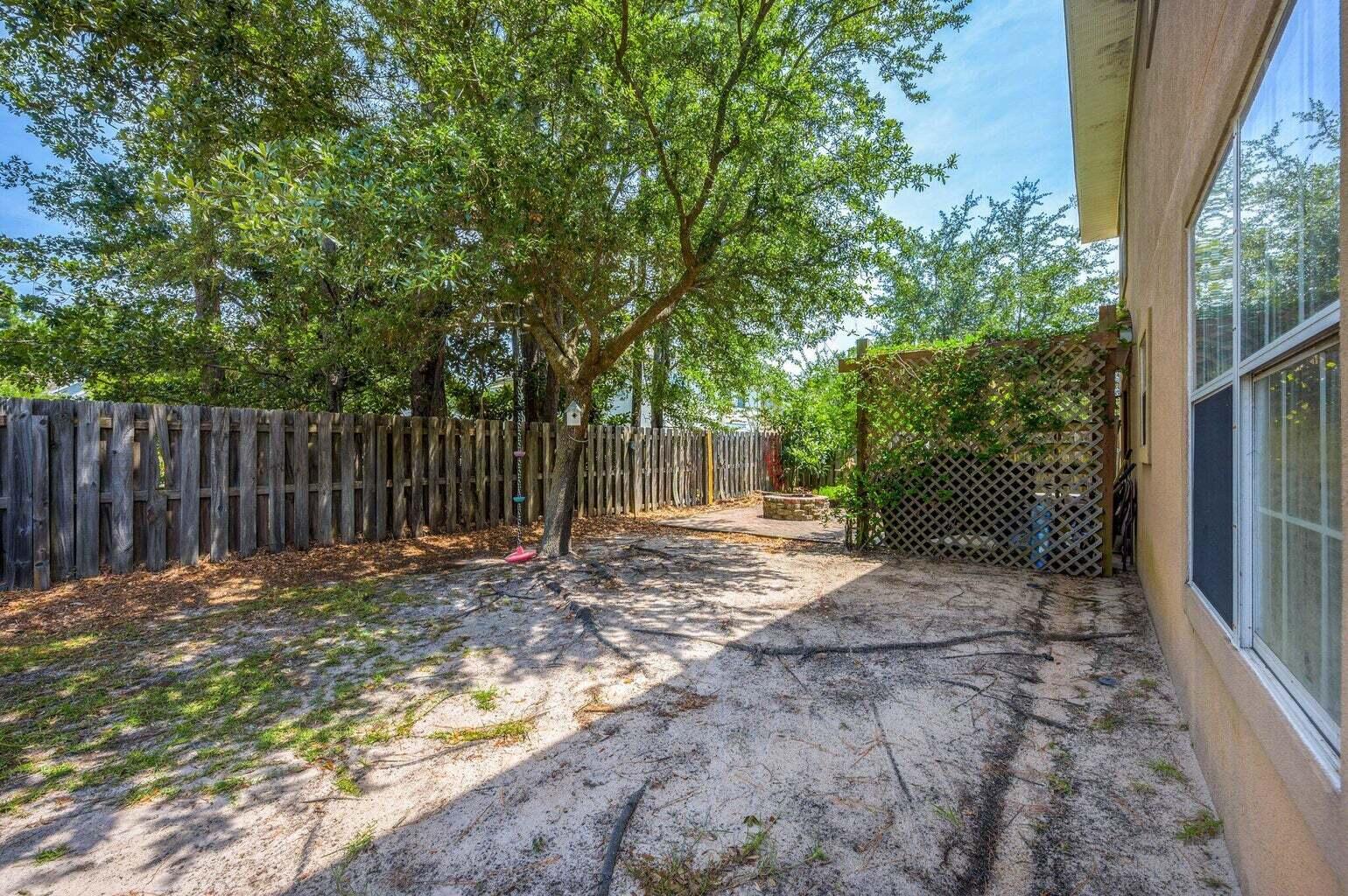 DRIFTWOOD ESTATES - Residential Lease