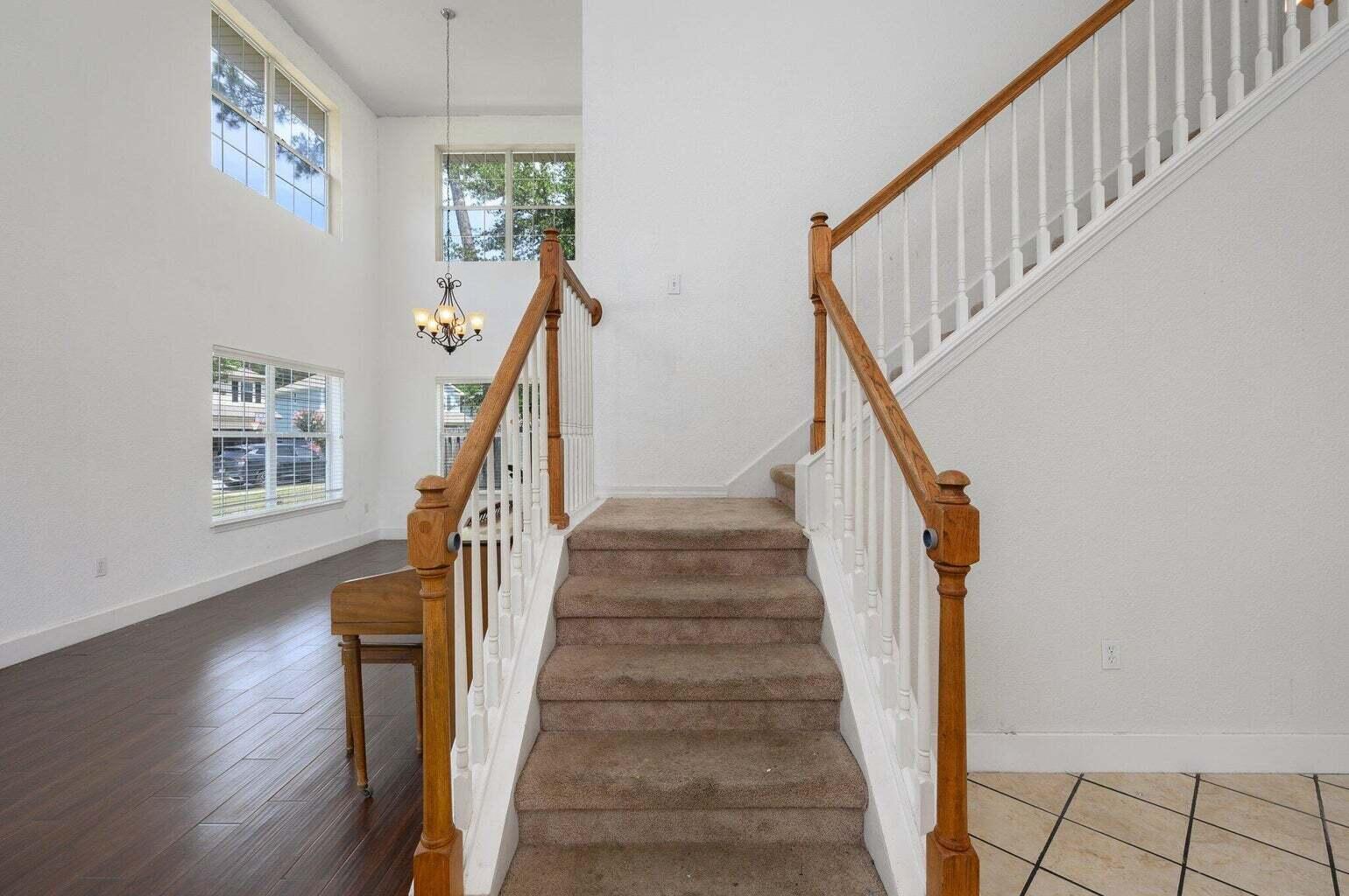 DRIFTWOOD ESTATES - Residential Lease