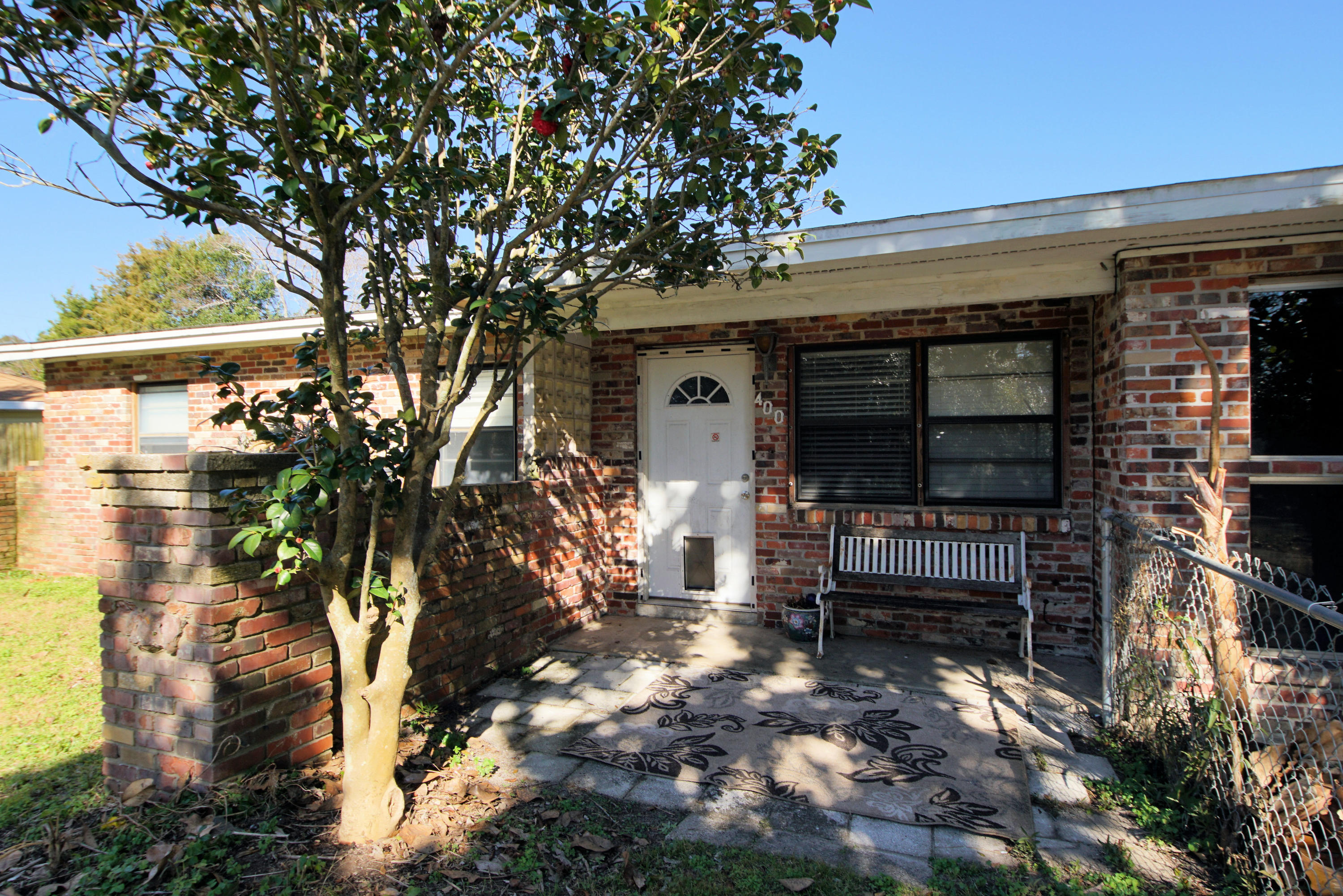 We are in multiple offer situation. Please send highest and best by 5:00 pm ct Friday 4/20/2018!! Investors and 1st Timers! Bring small renovation budget and make this home your perfect home or income property! The lush garden backyard is ready for planting herbs, veggies and flowers! This classic home is freshly painted & well laid out for function. Popcorn Ceilings Removed!! Two roomy living spaces offer lots of flexibility for use. Kitchen has good counter-space and light. Well designed pantry holds all your garden's harvest! Roof 2010, Wiring Copper, HVAC 2010, Water Heater 2003. Seller is Ready to go!