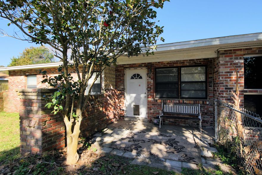 We are in multiple offer situation. Please send highest and best by 5:00 pm ct Friday 4/20/2018!! Investors and 1st Timers! Bring small renovation budget and make this home your perfect home or income property! The lush garden backyard is ready for planting herbs, veggies and flowers! This classic home is freshly painted & well laid out for function. Popcorn Ceilings Removed!! Two roomy living spaces offer lots of flexibility for use. Kitchen has good counter-space and light. Well designed pantry holds all your garden's harvest! Roof 2010, Wiring Copper, HVAC 2010, Water Heater 2003. Seller is Ready to go!
