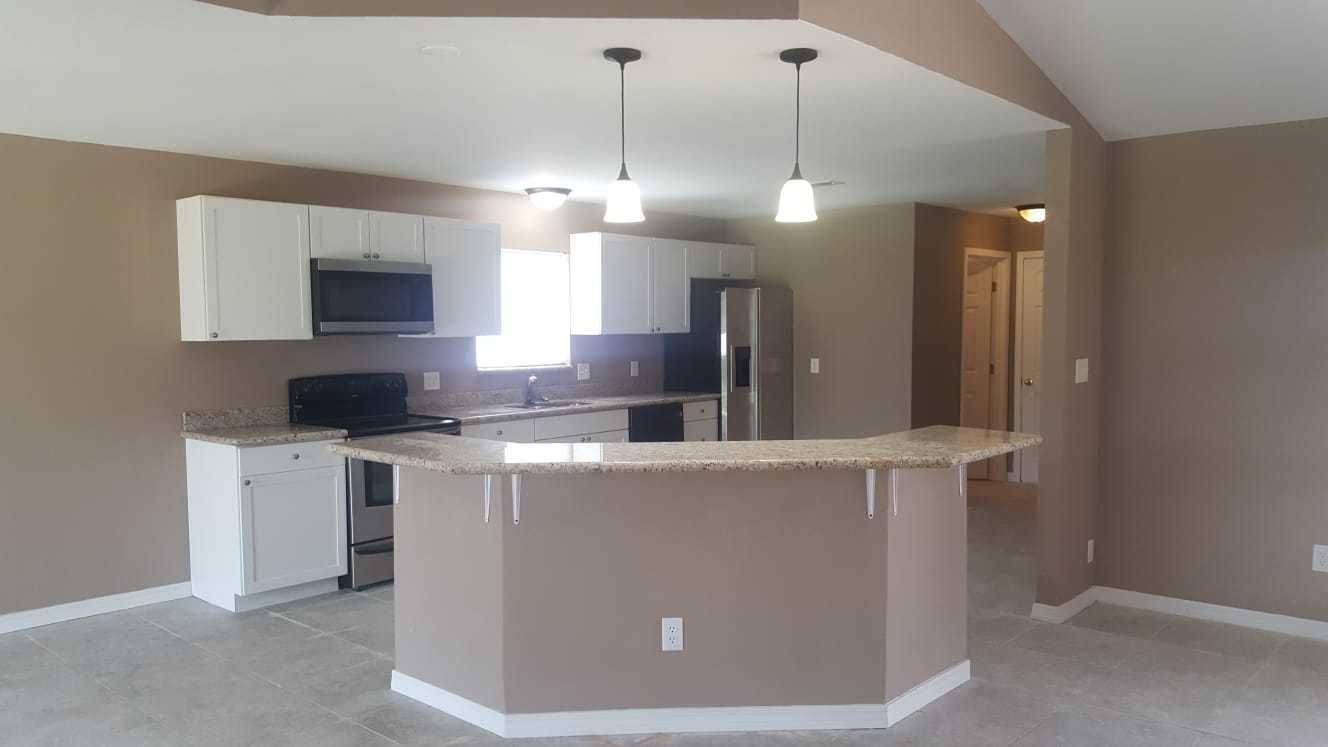 HOLLEY BY THE SEA - Residential