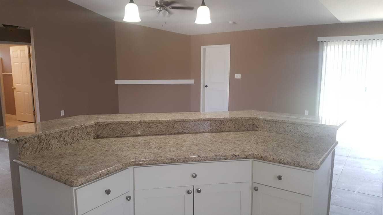 HOLLEY BY THE SEA - Residential