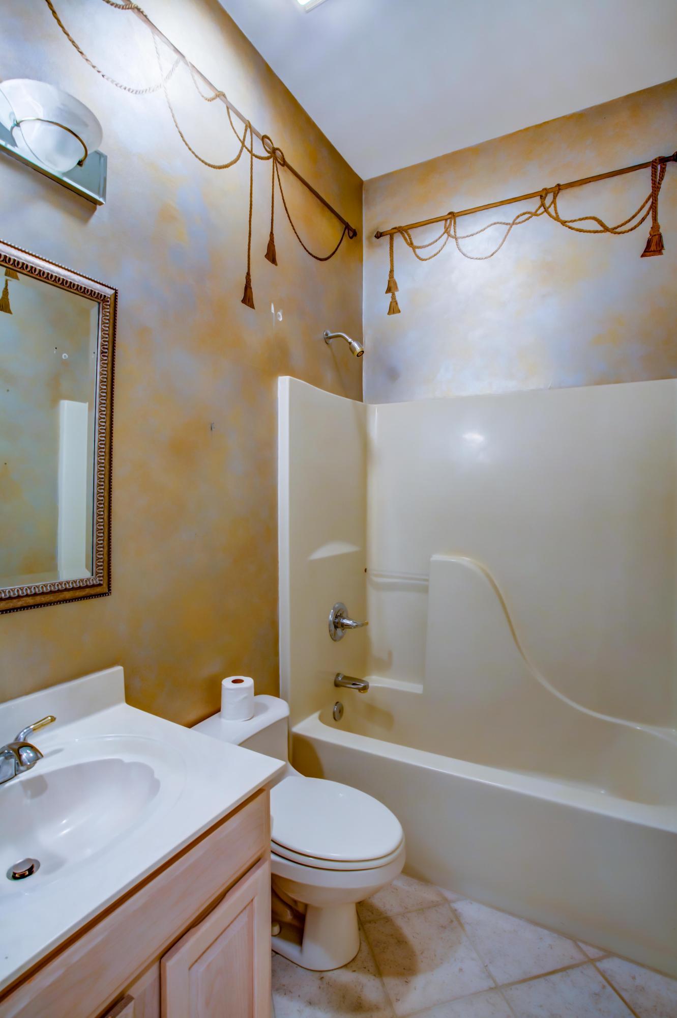 BURNT PINE - Residential