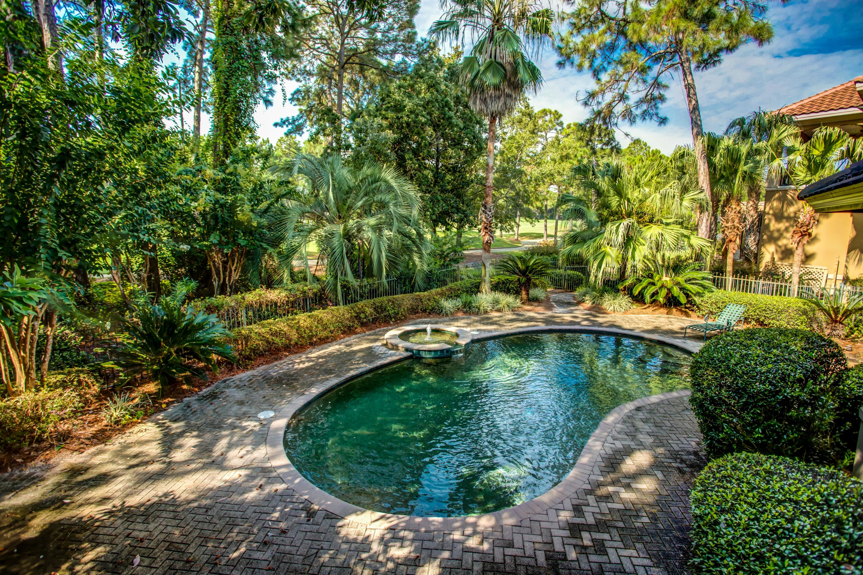 BURNT PINE - Residential