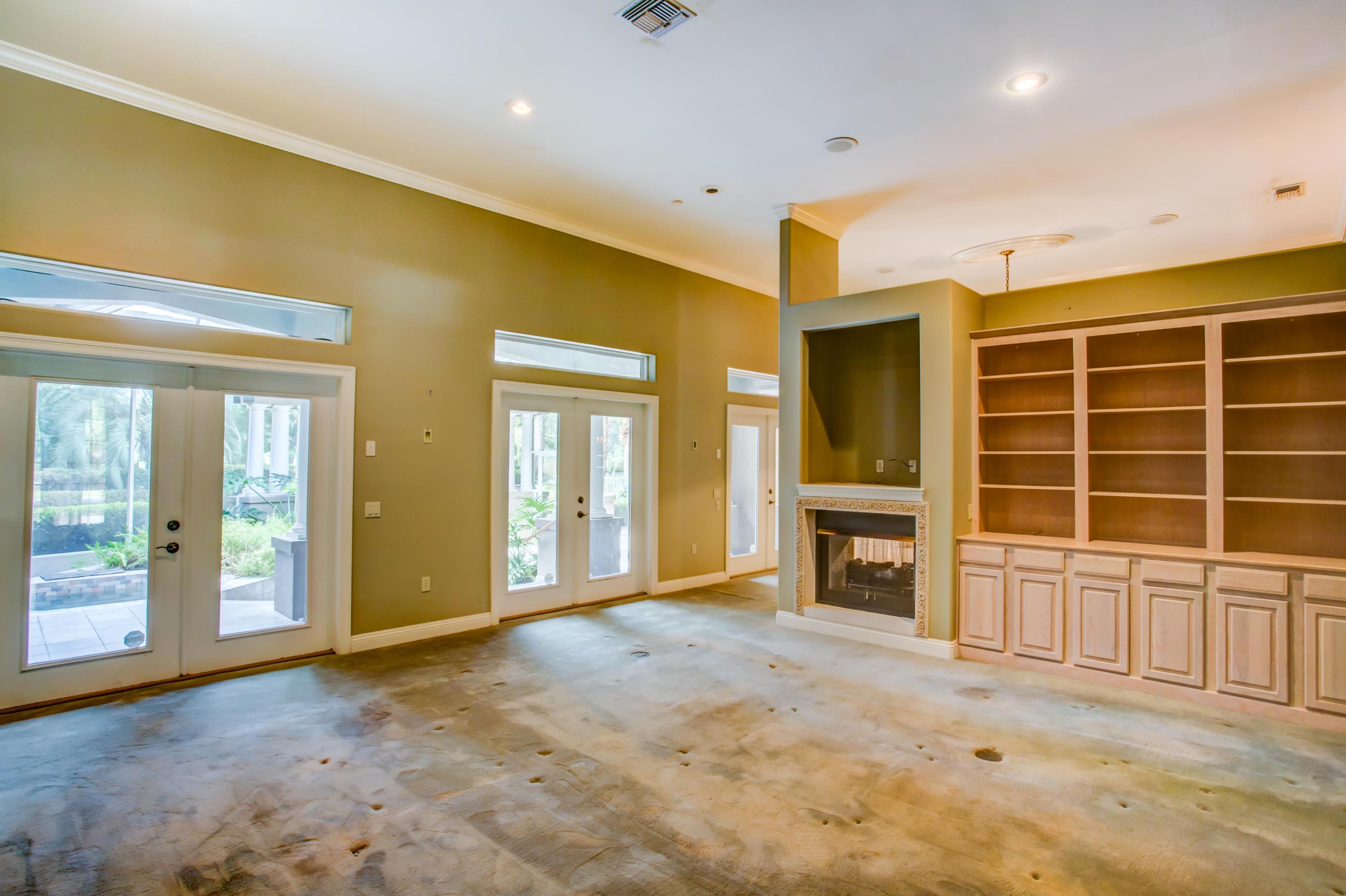 BURNT PINE - Residential