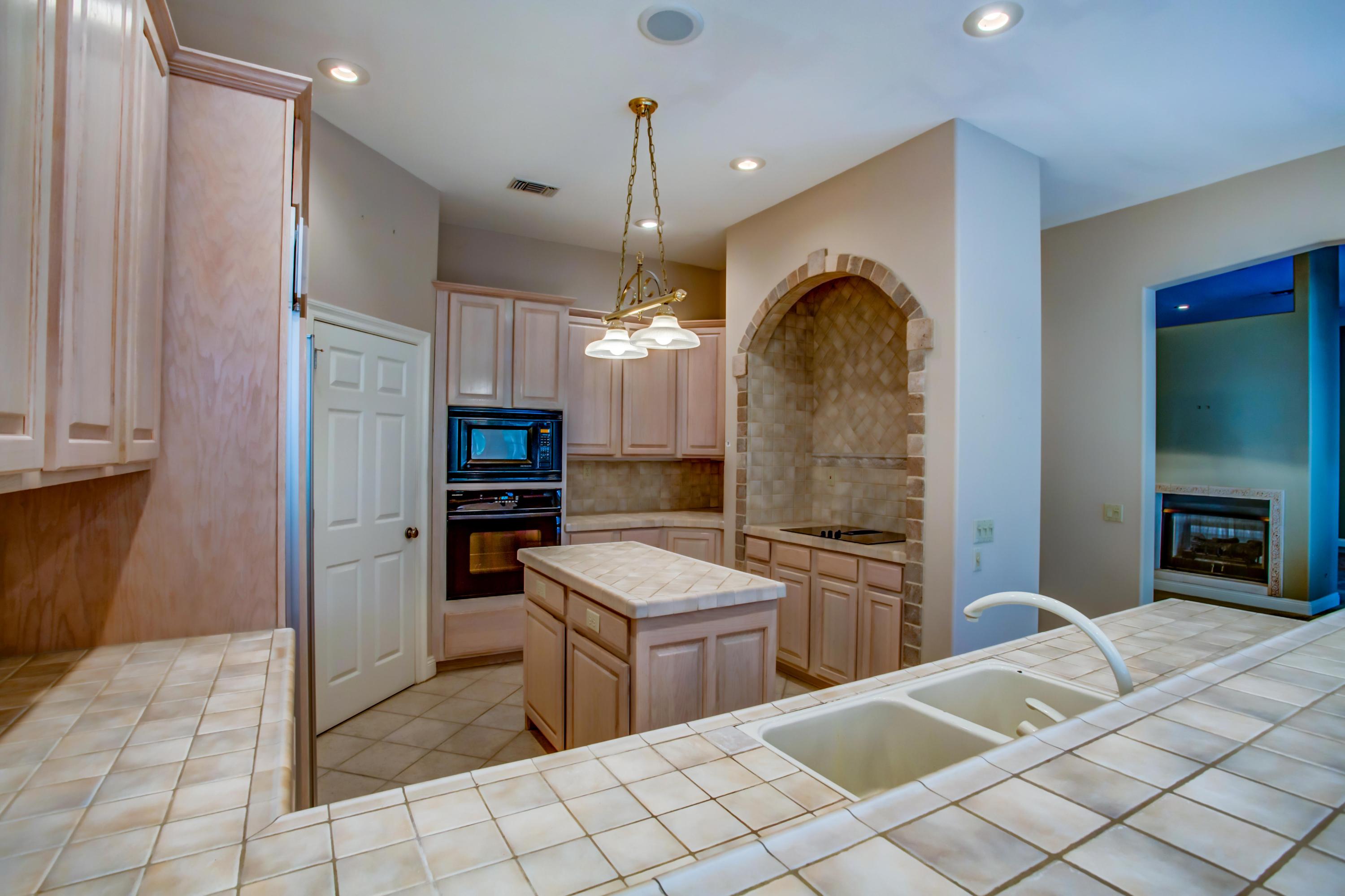 BURNT PINE - Residential