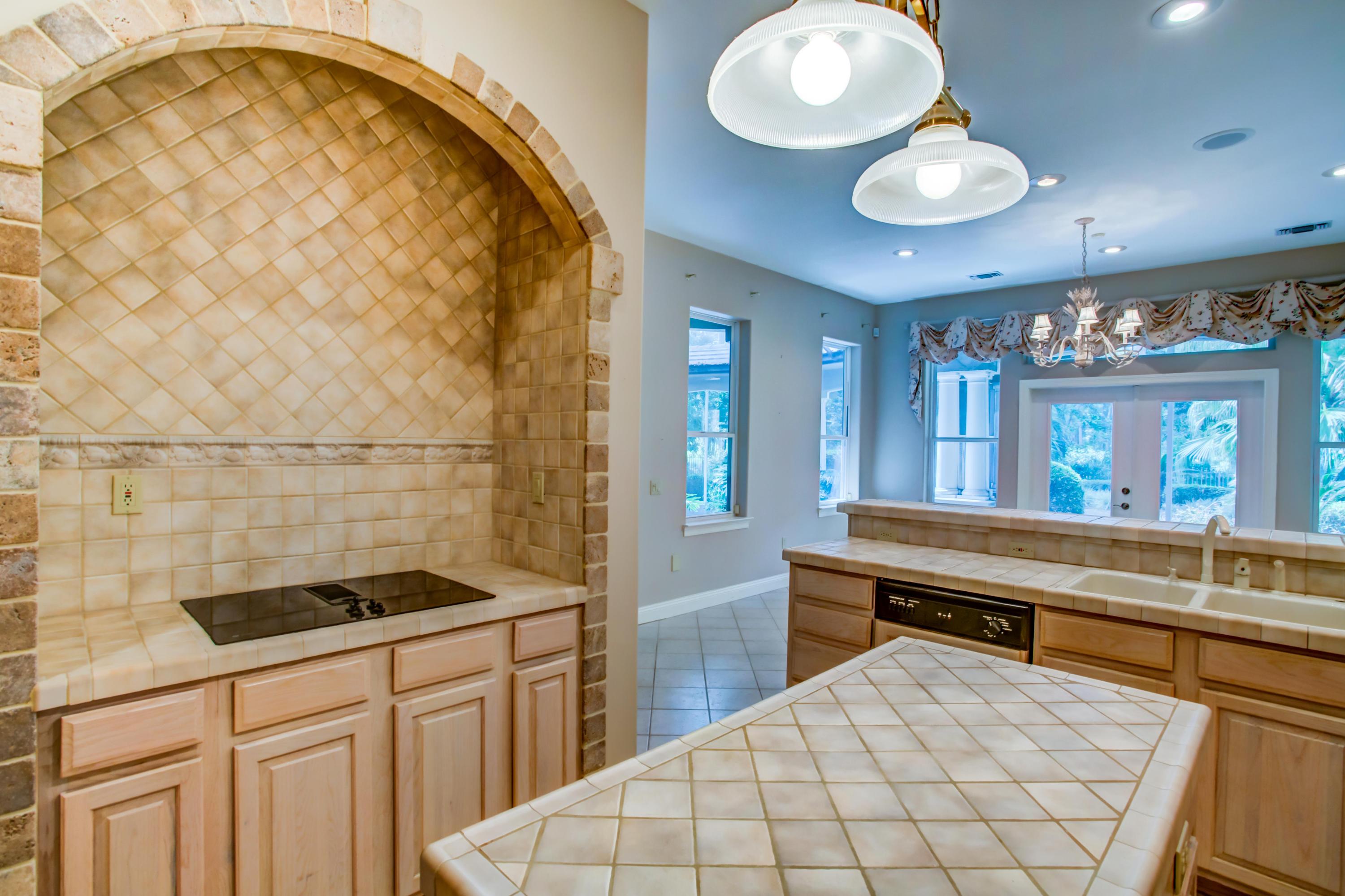 BURNT PINE - Residential