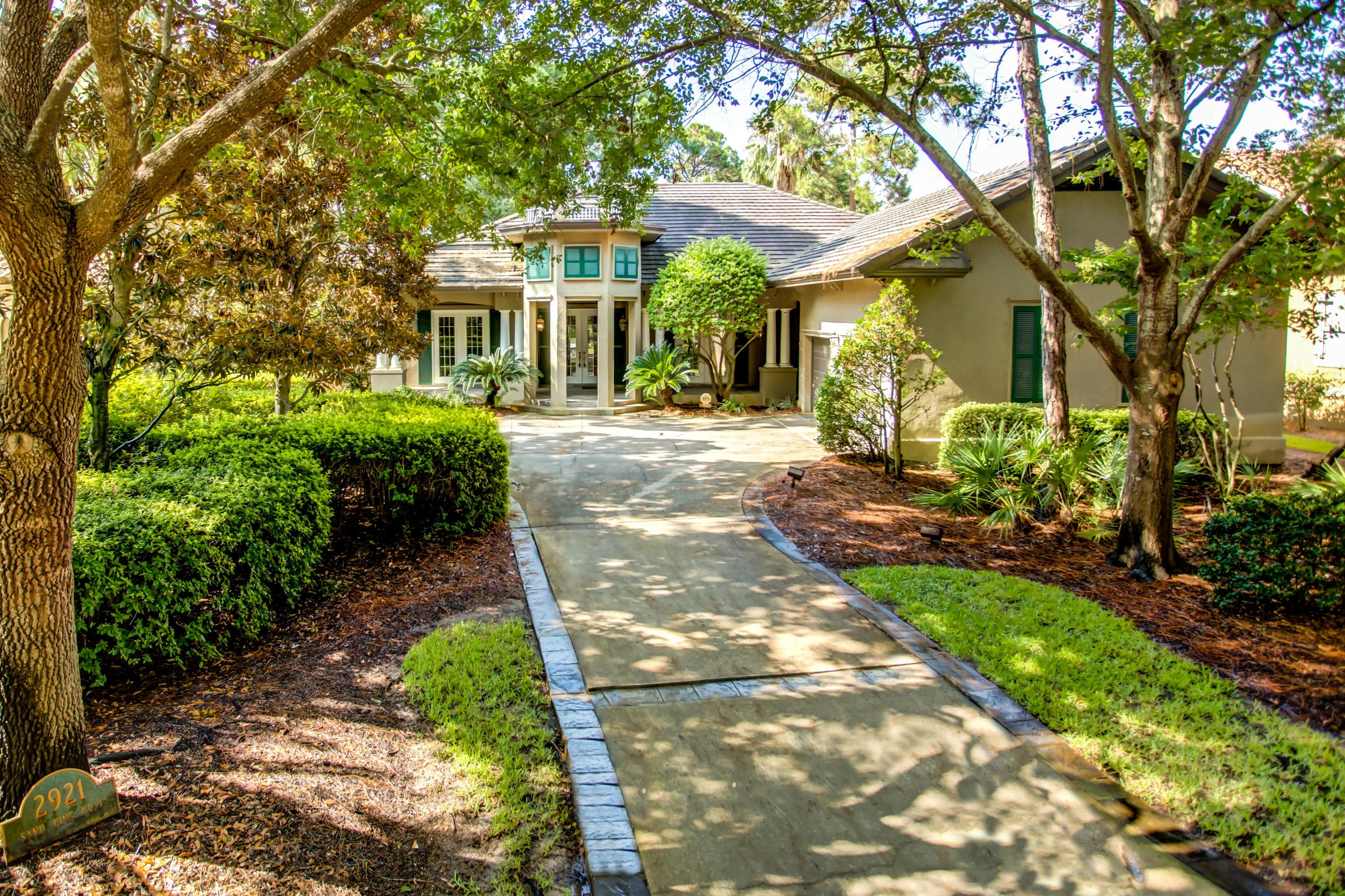 BURNT PINE - Residential