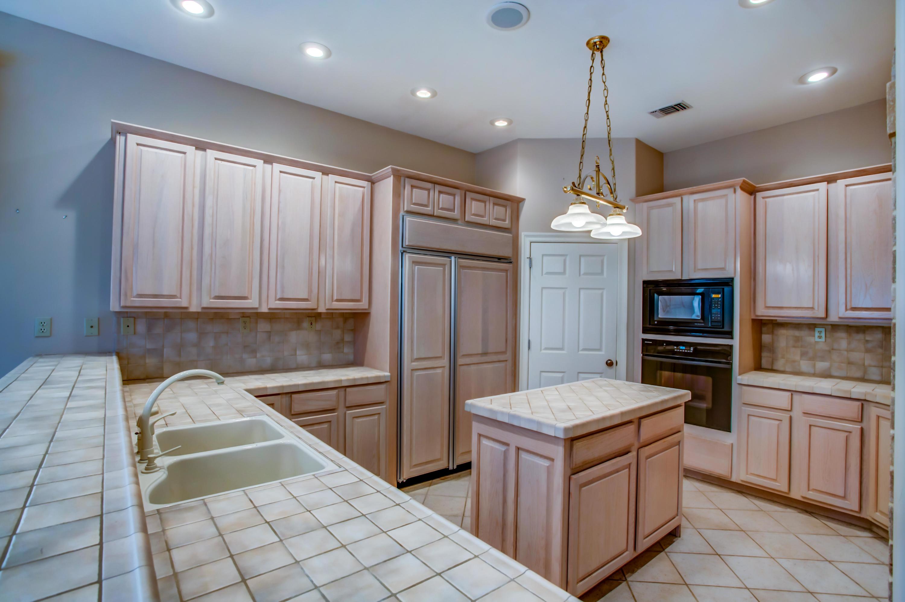 BURNT PINE - Residential