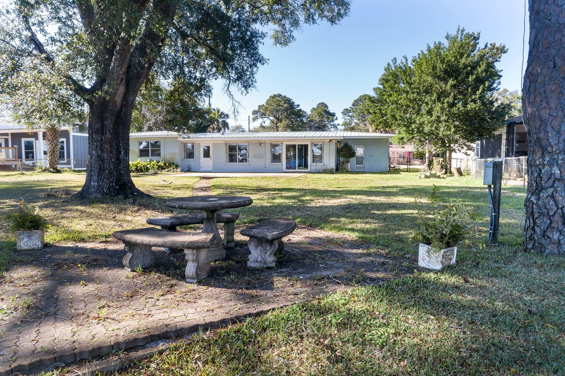 GARNIERS BEACH - Residential