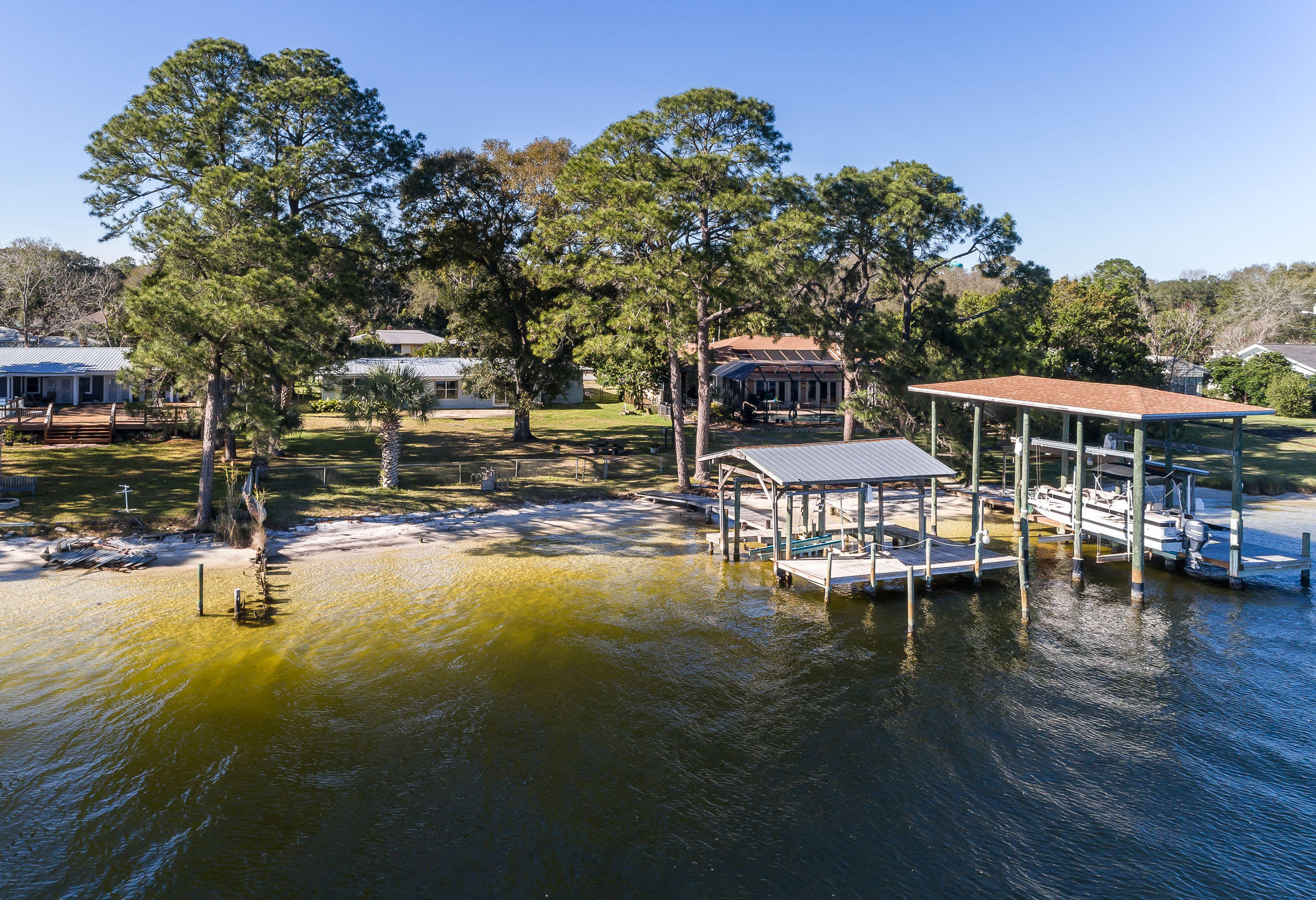 GARNIERS BEACH - Residential