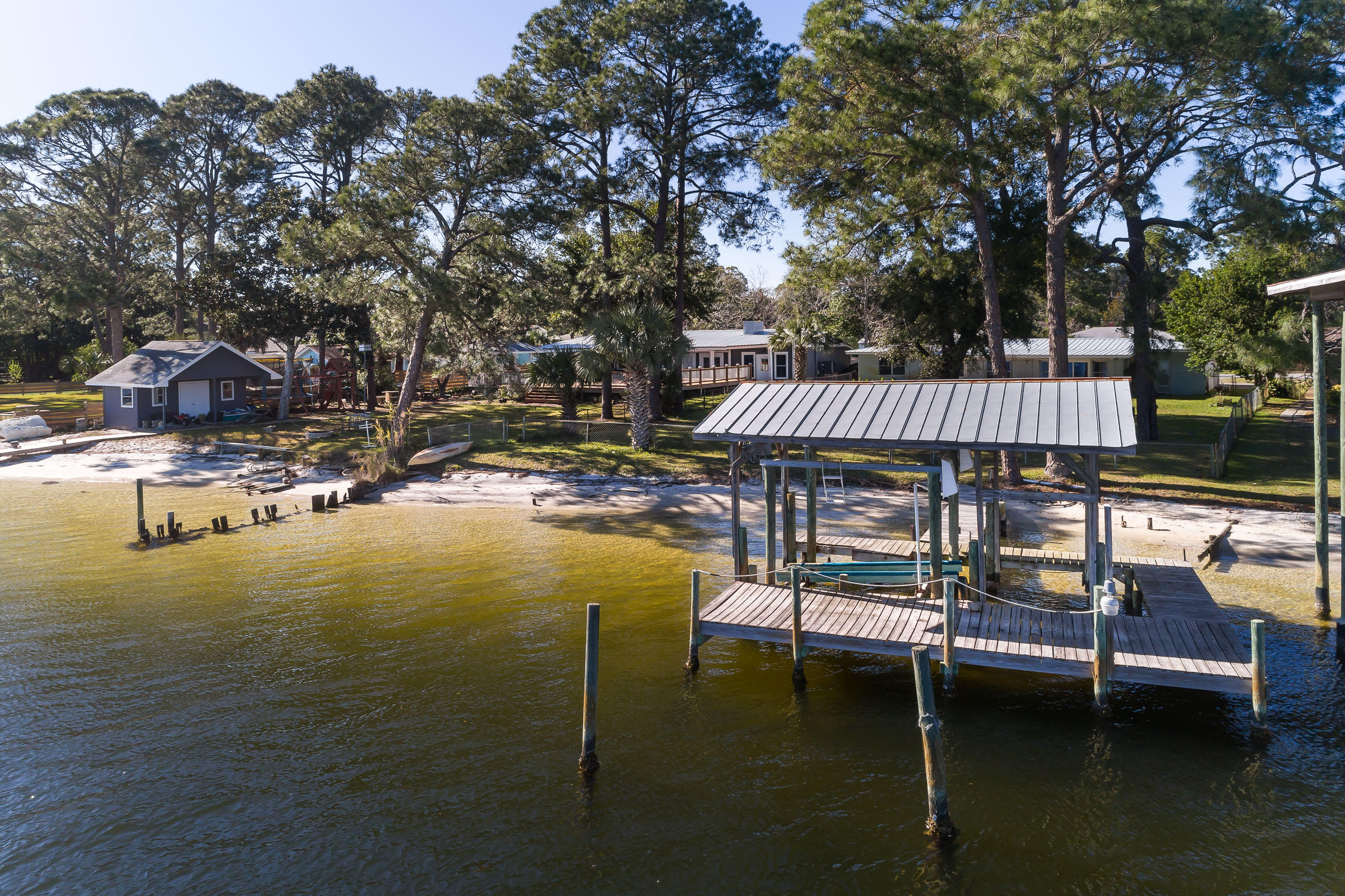 GARNIERS BEACH - Residential