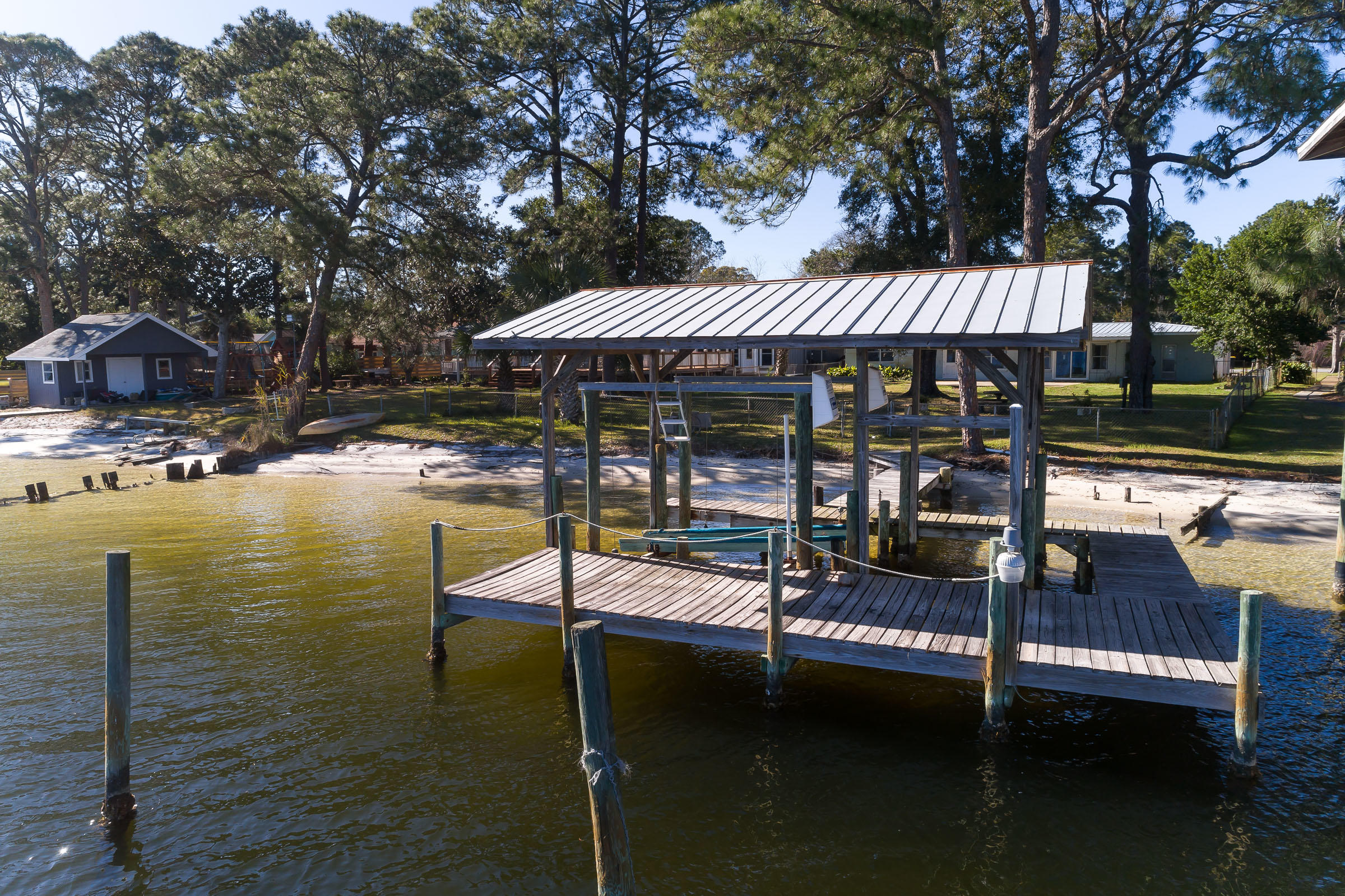 GARNIERS BEACH - Residential