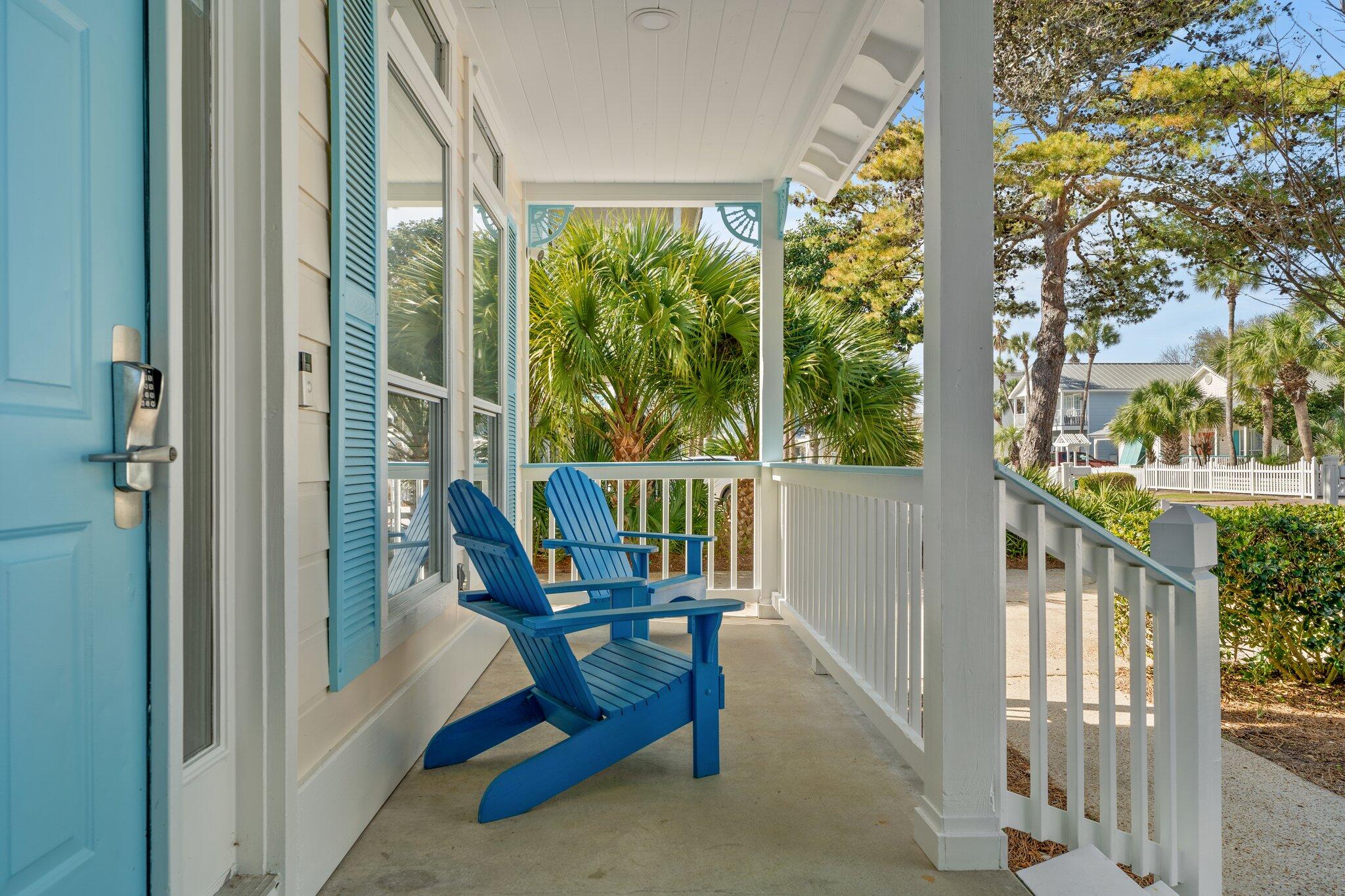 CRYSTAL SHORES - Residential