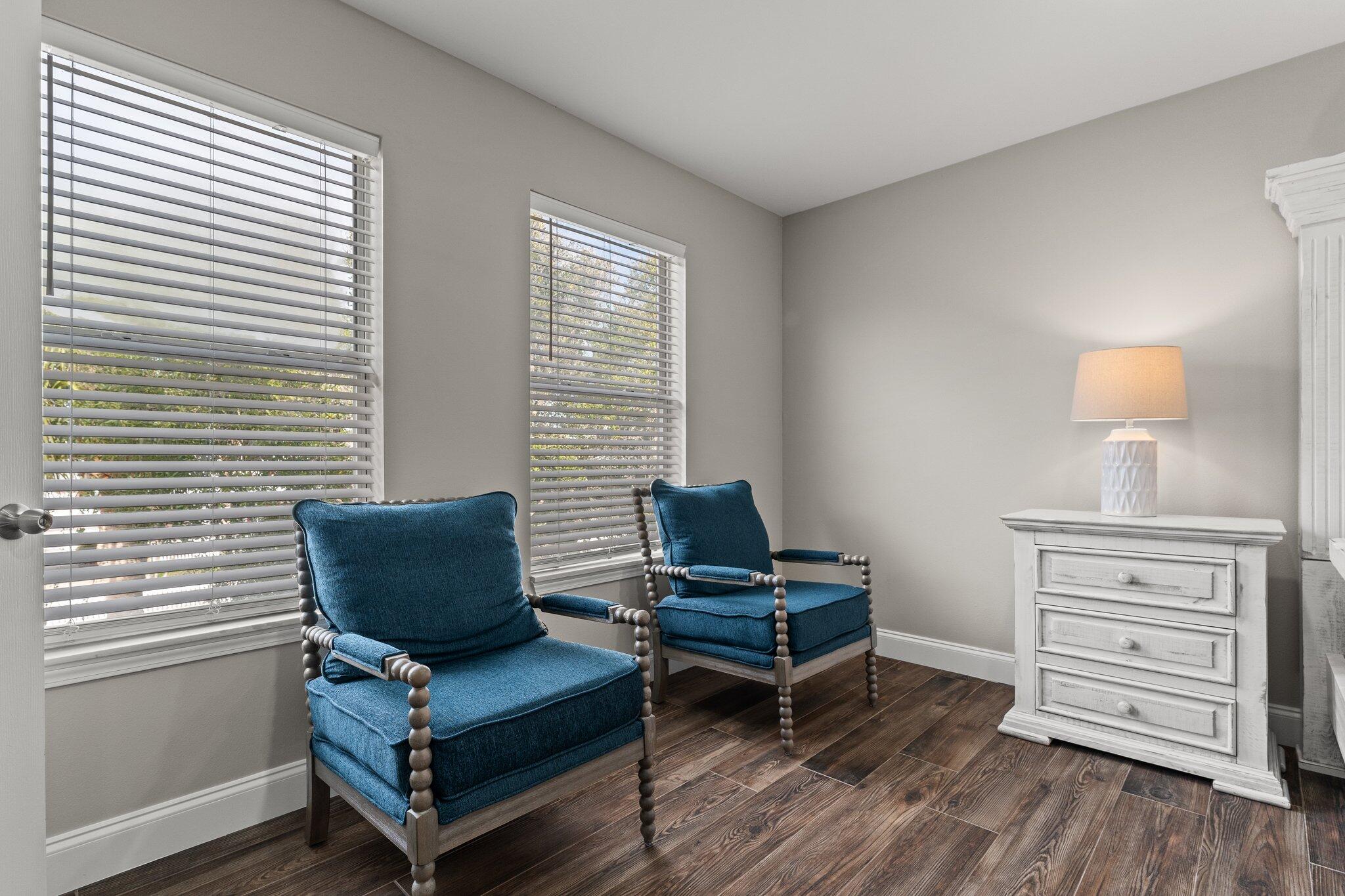 CRYSTAL SHORES - Residential