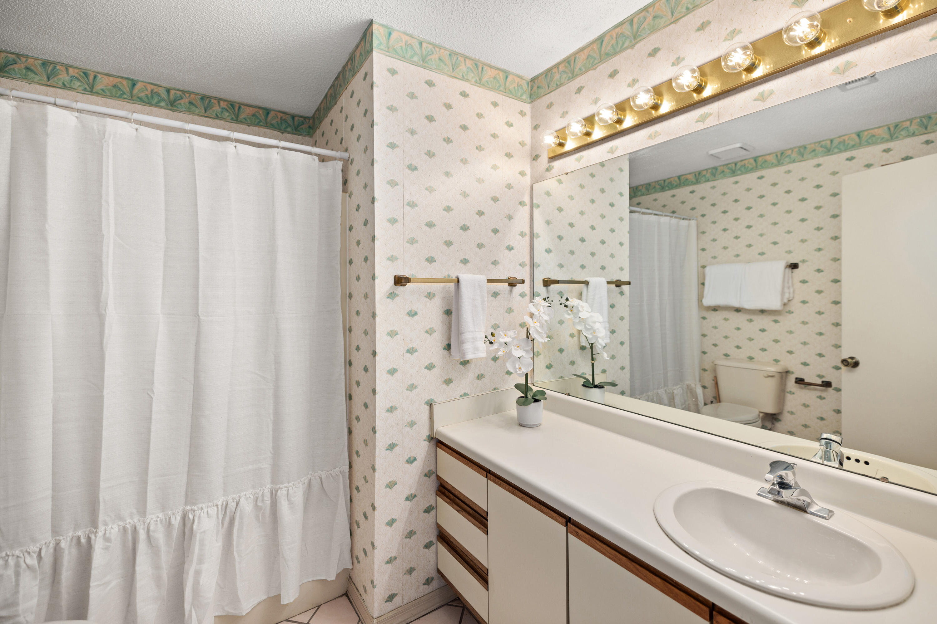 HIDDEN COVE PH 2 - Residential