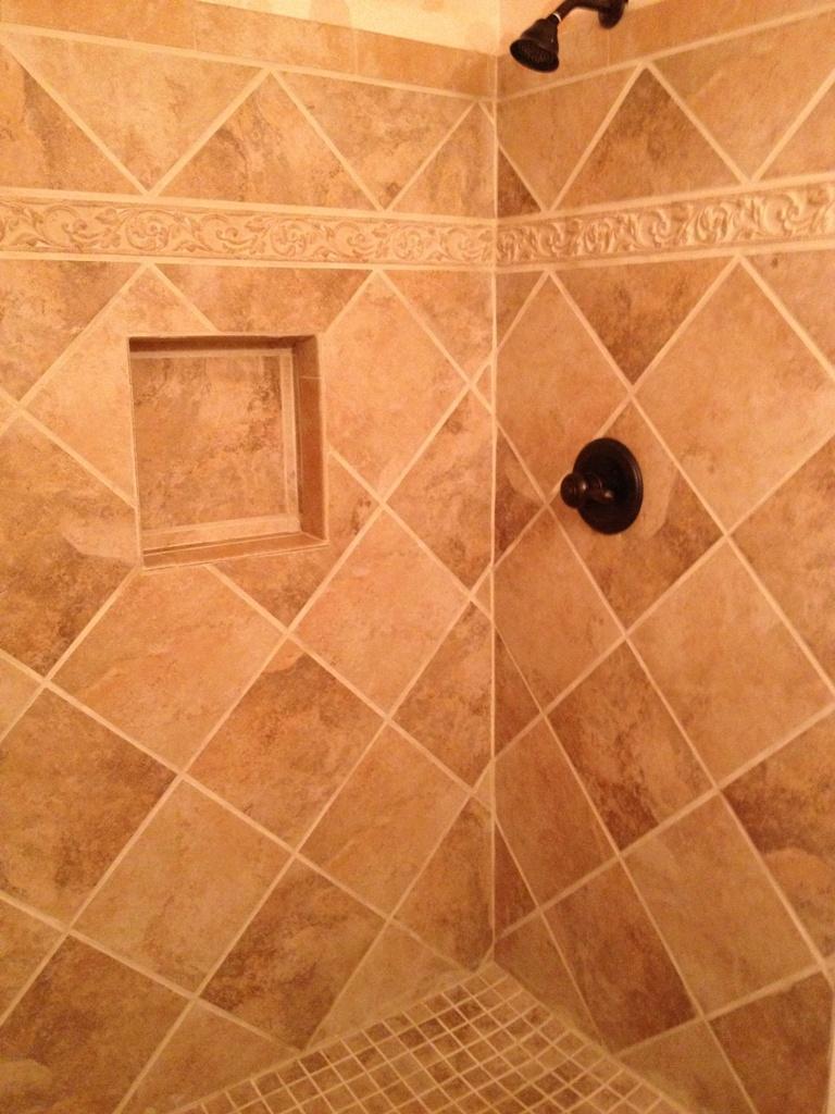 ROCKY BAYOU T/H - Residential Lease