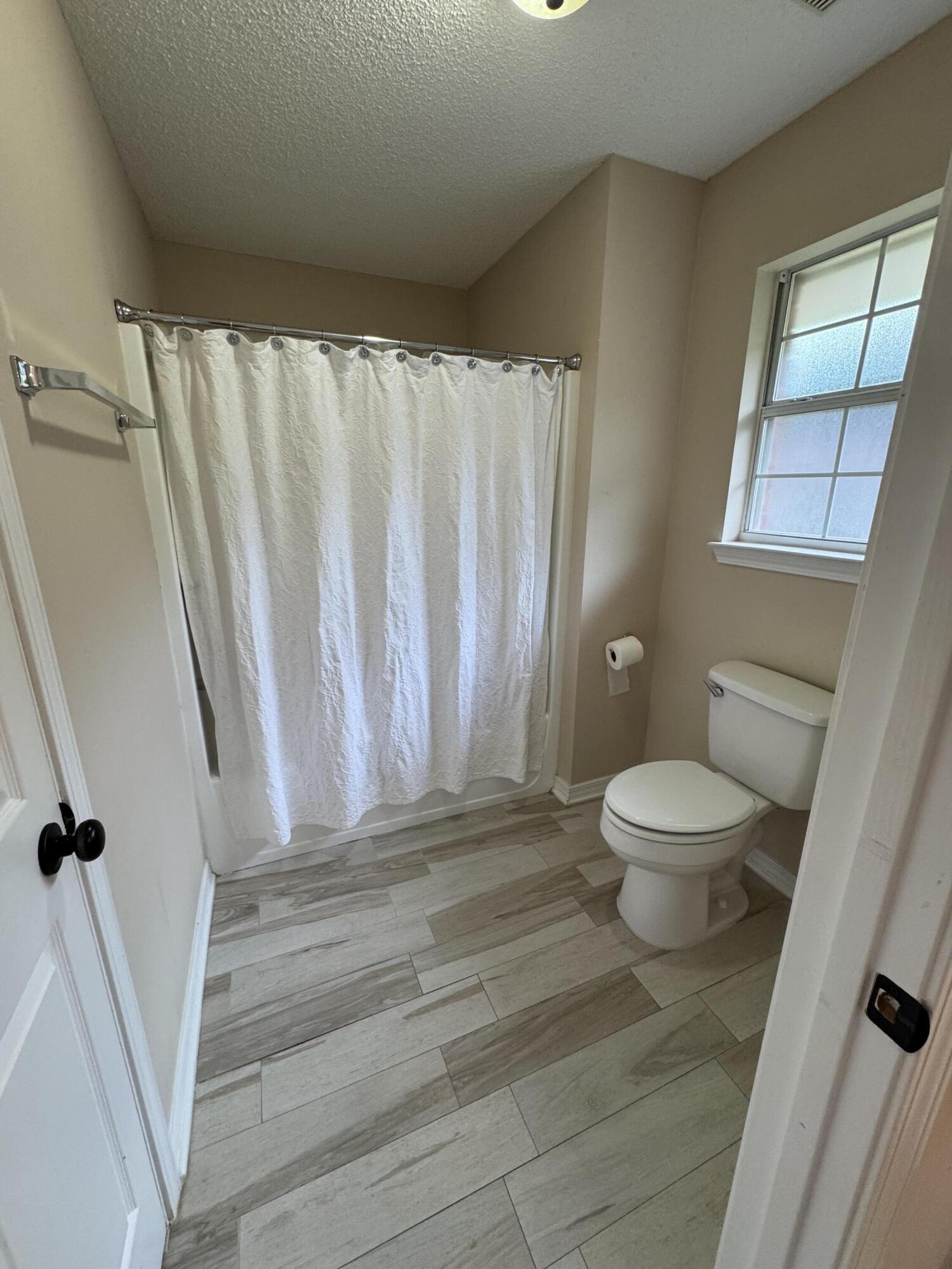 EAGLES LANDING S/D - Residential Lease