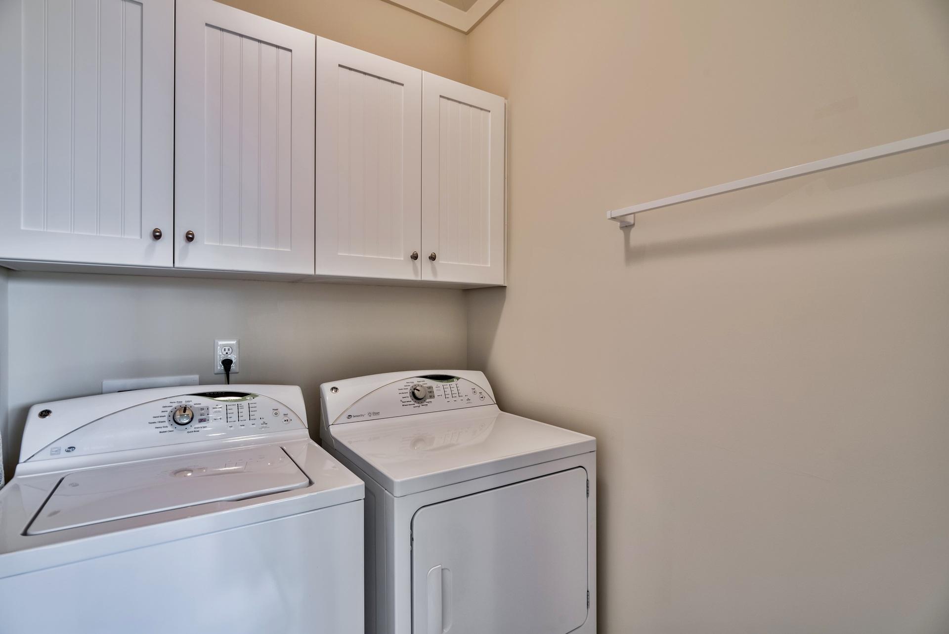 FOREST LAKES - Residential